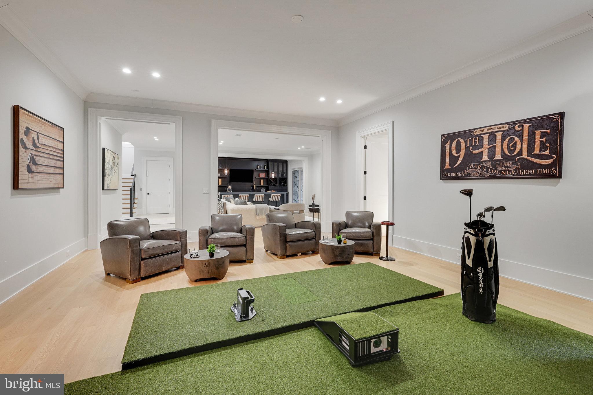 RIVER OAKS - Residential