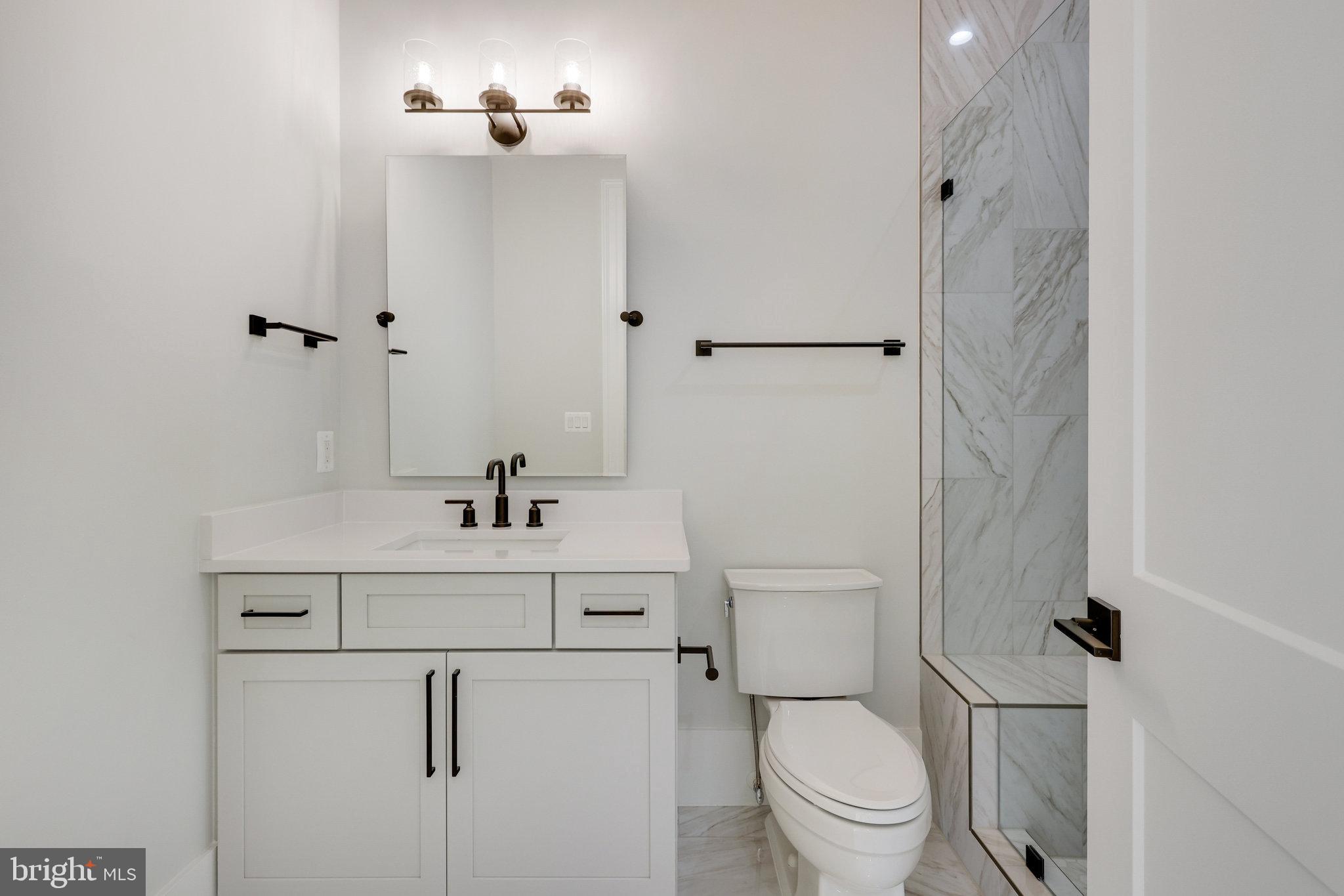 RIVER OAKS - Residential