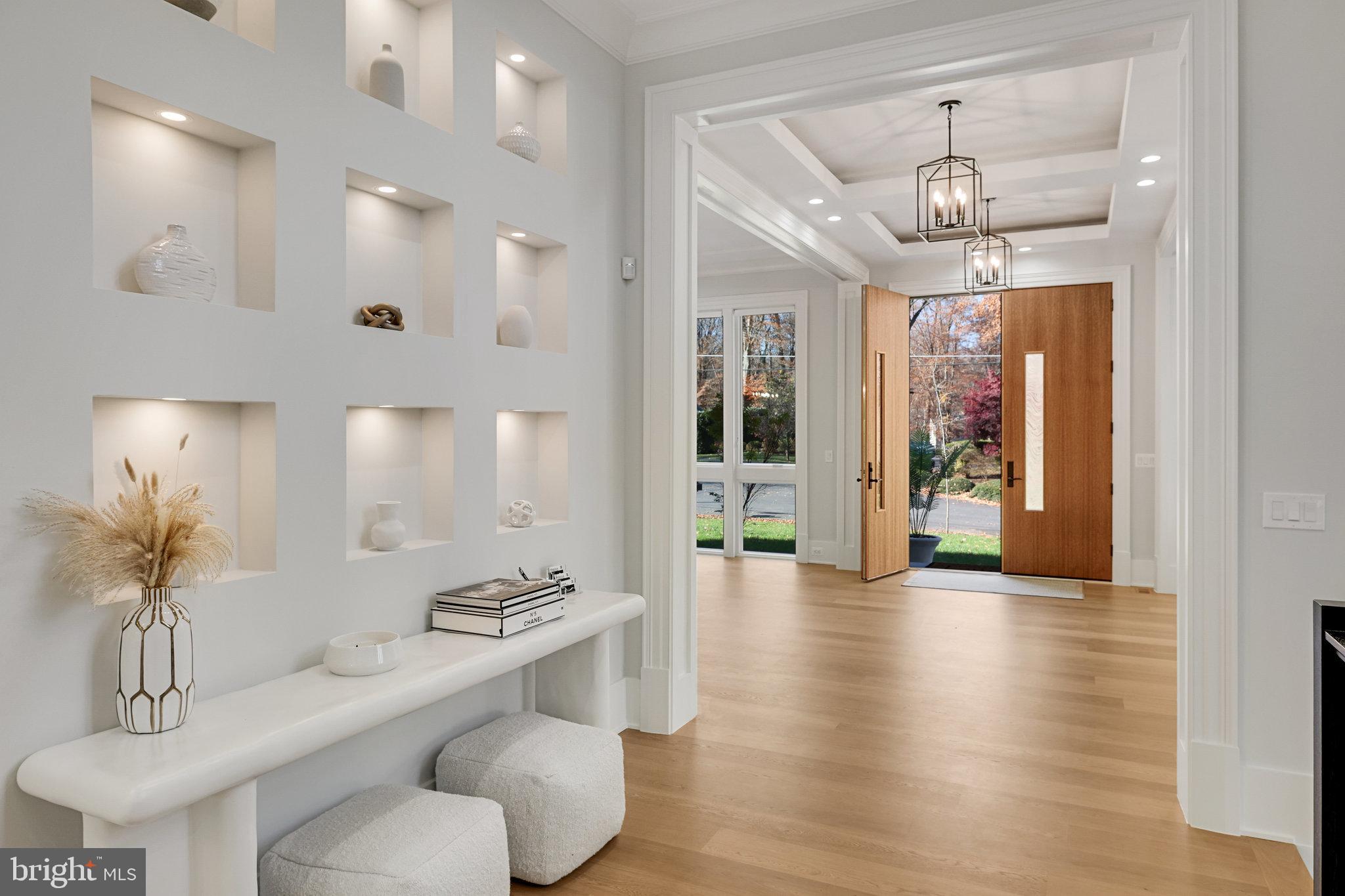 RIVER OAKS - Residential