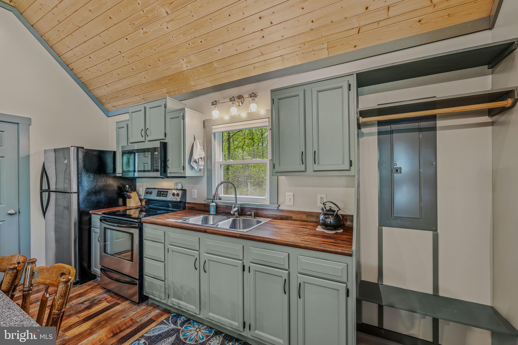 POTOMAC RIVER VISTA - Residential