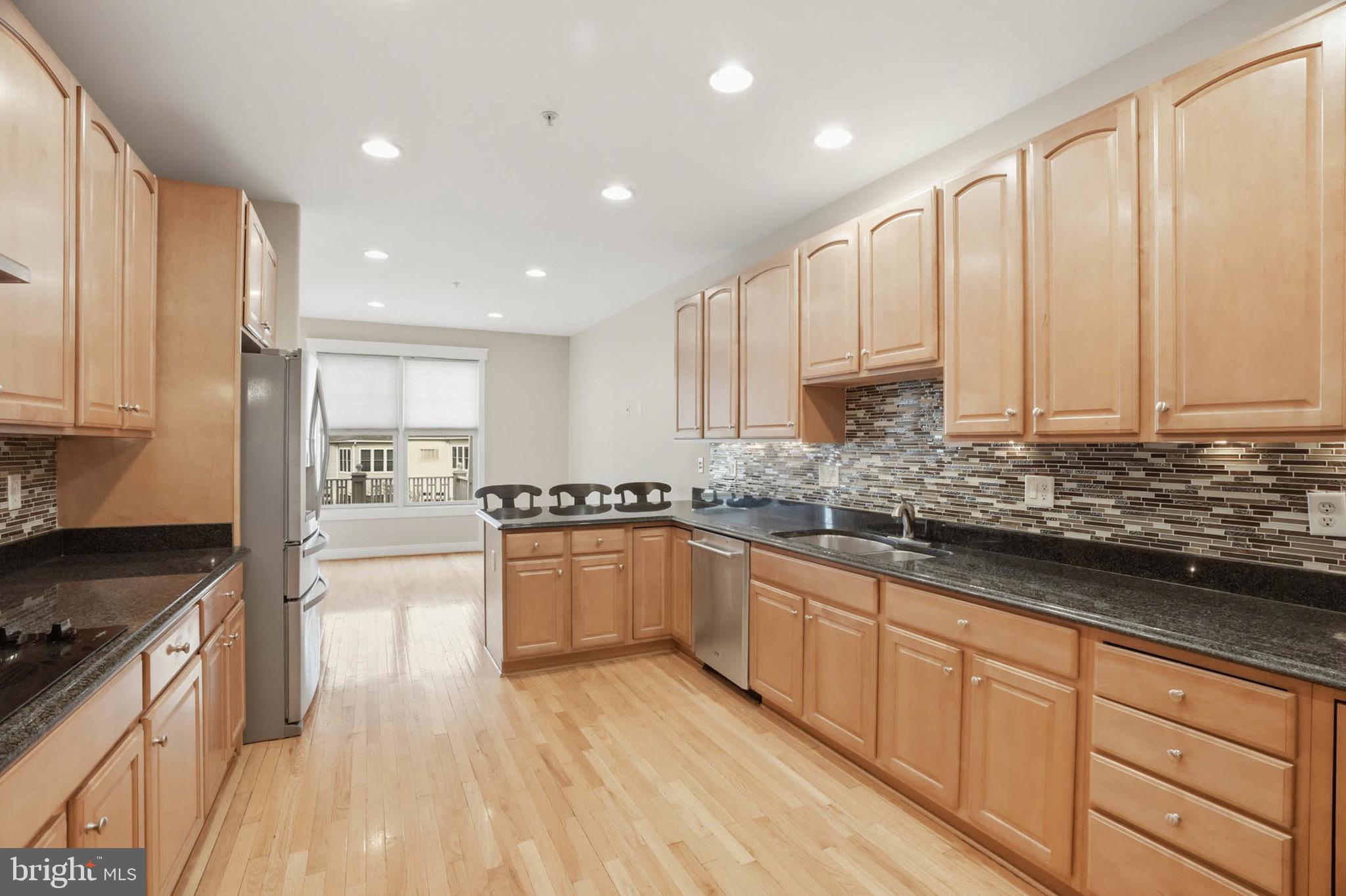 STONE LAKE - Residential