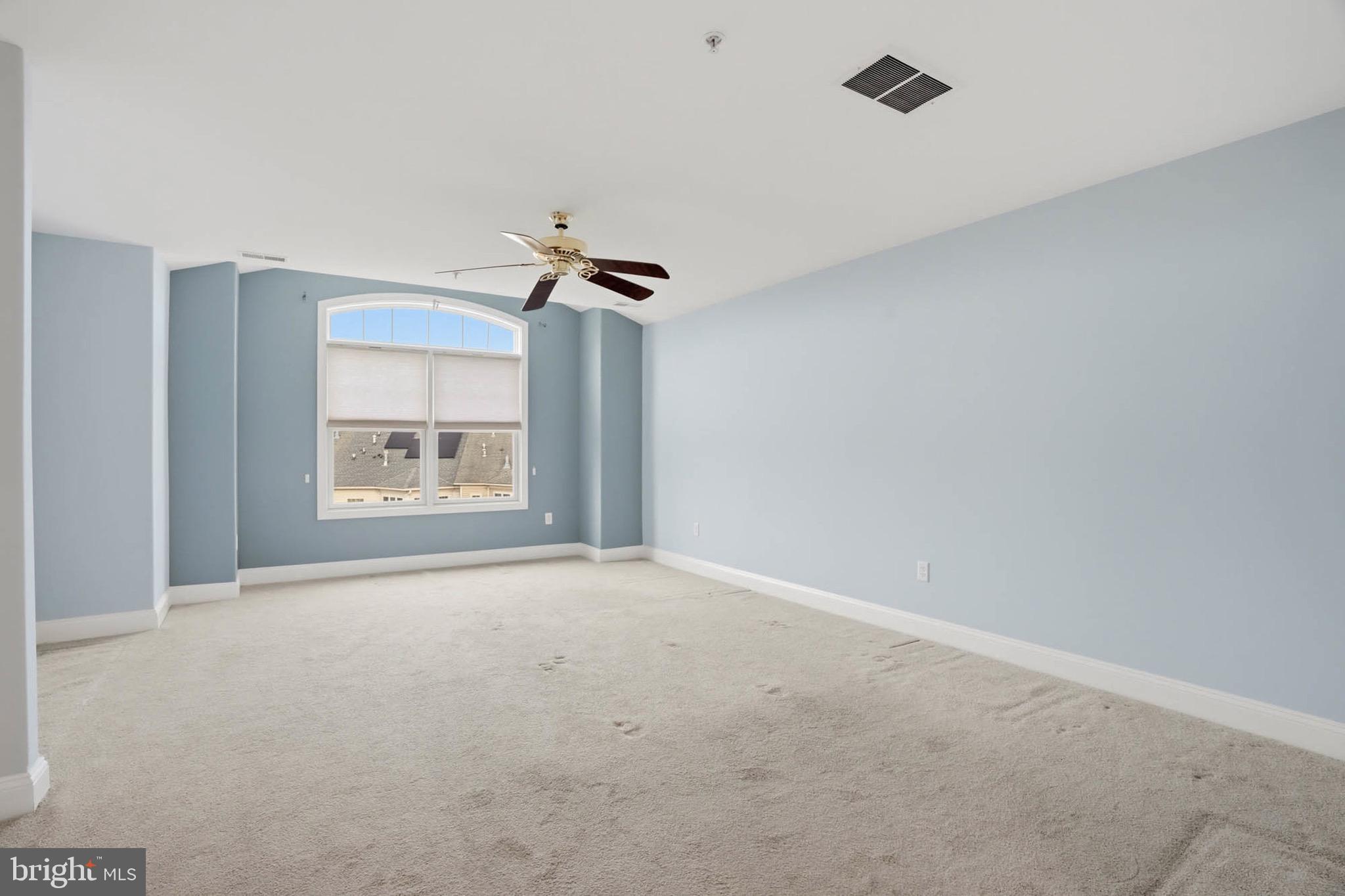 STONE LAKE - Residential