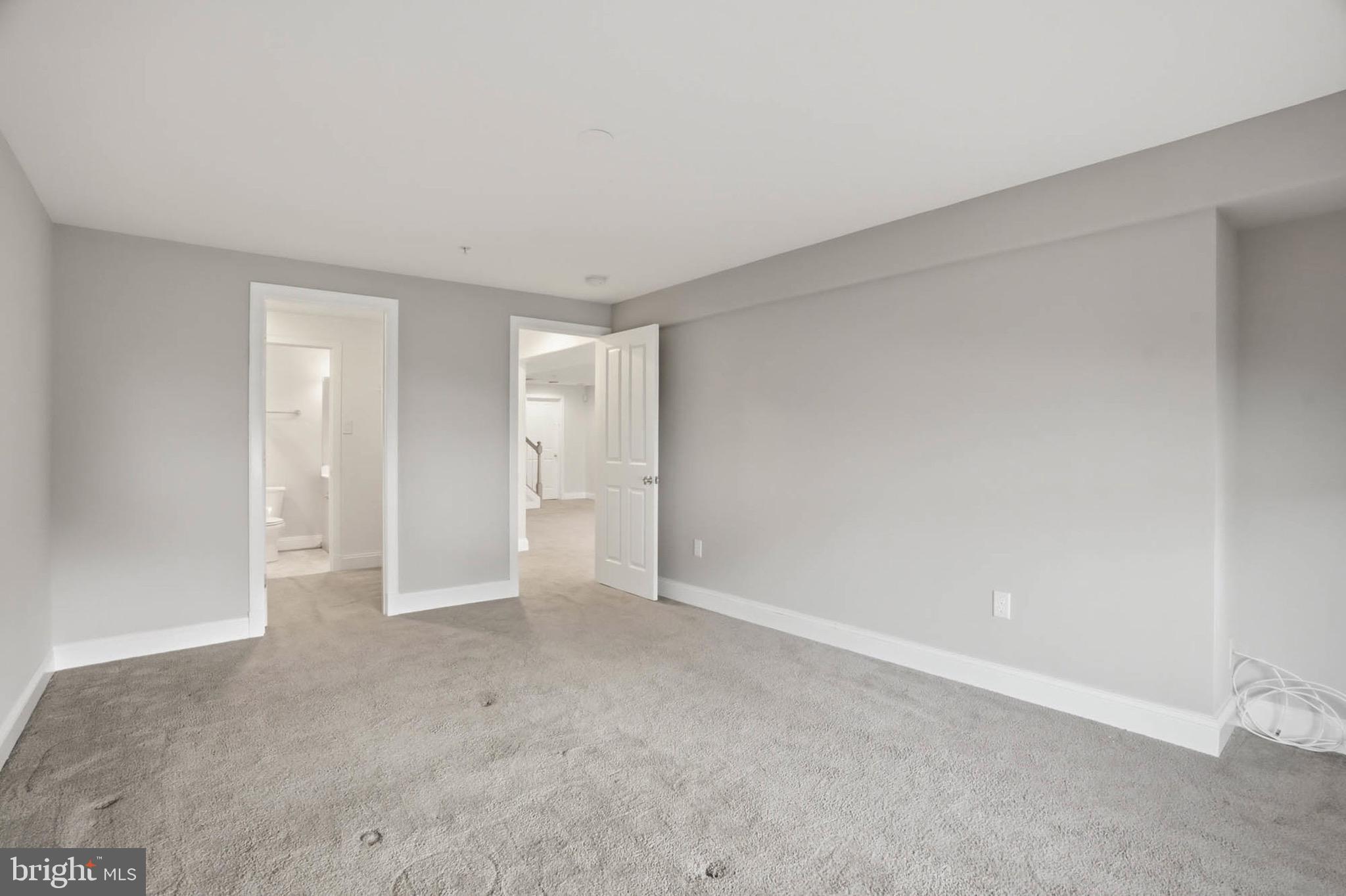 STONE LAKE - Residential