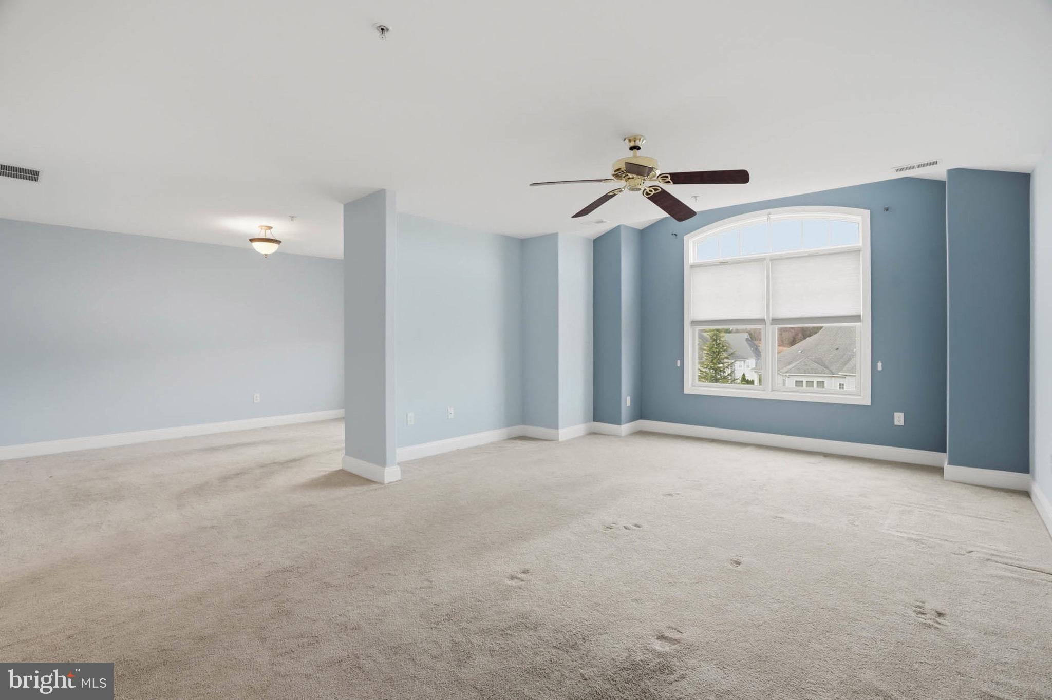 STONE LAKE - Residential