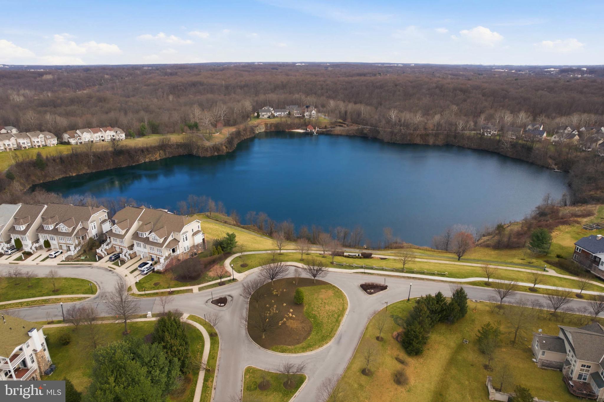 STONE LAKE - Residential