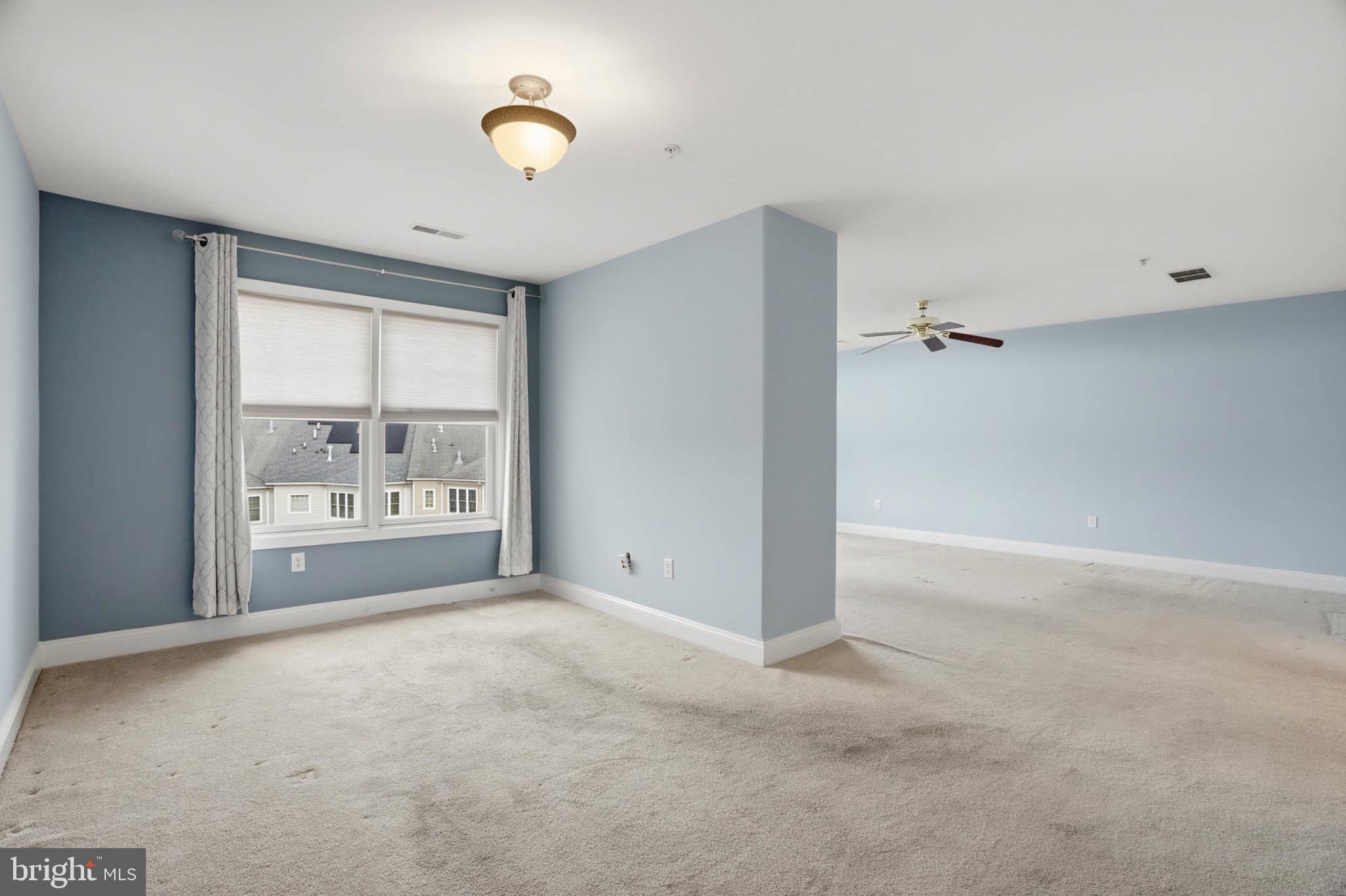 STONE LAKE - Residential