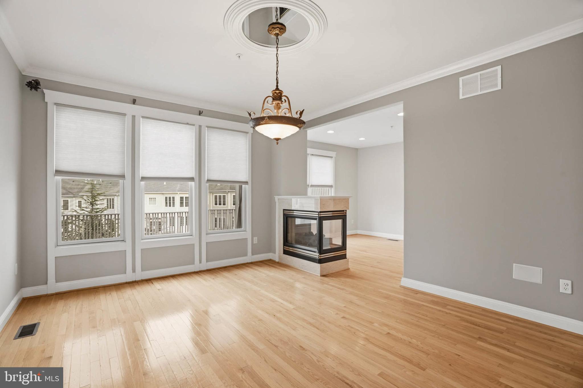 STONE LAKE - Residential