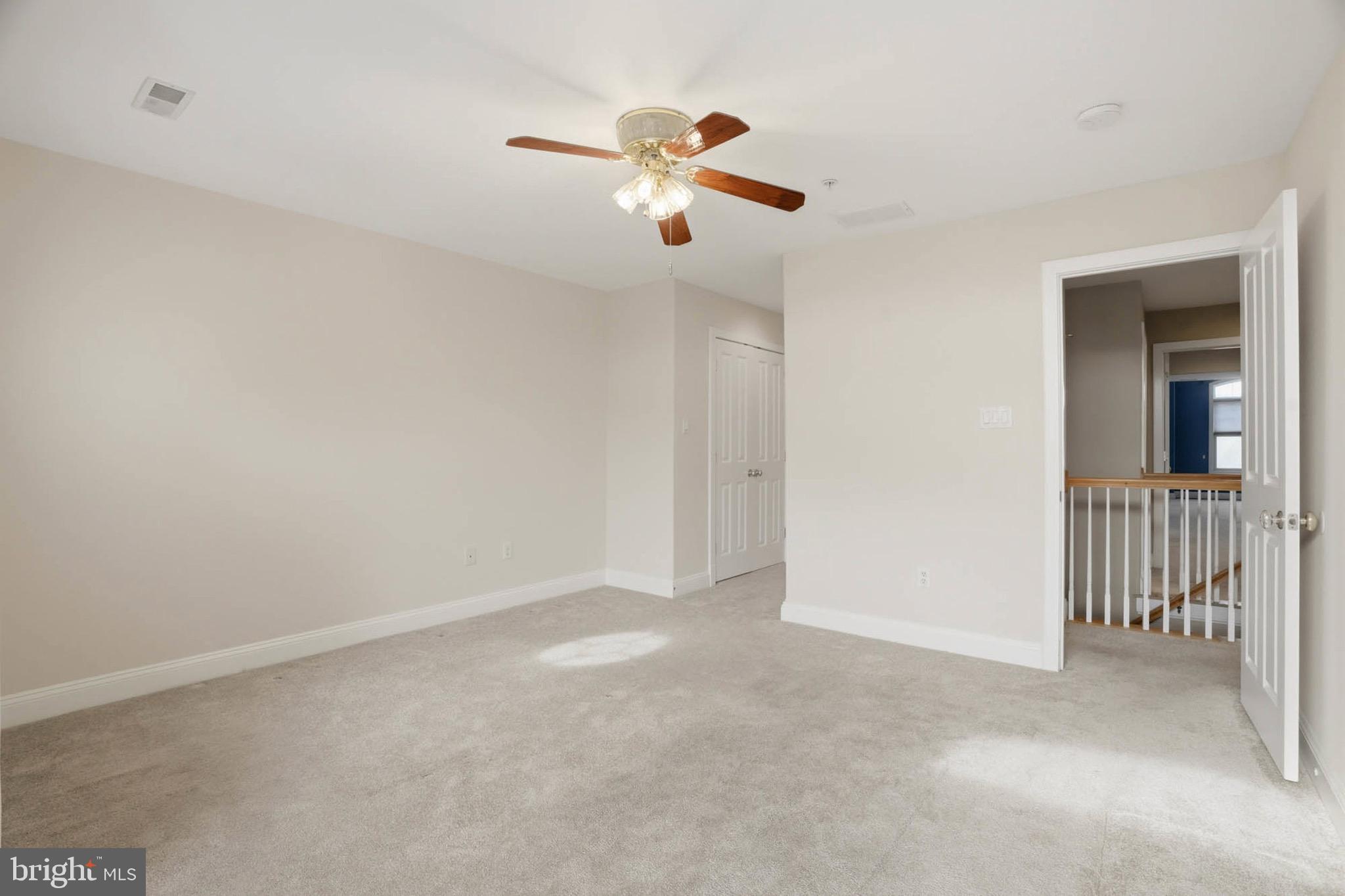 STONE LAKE - Residential