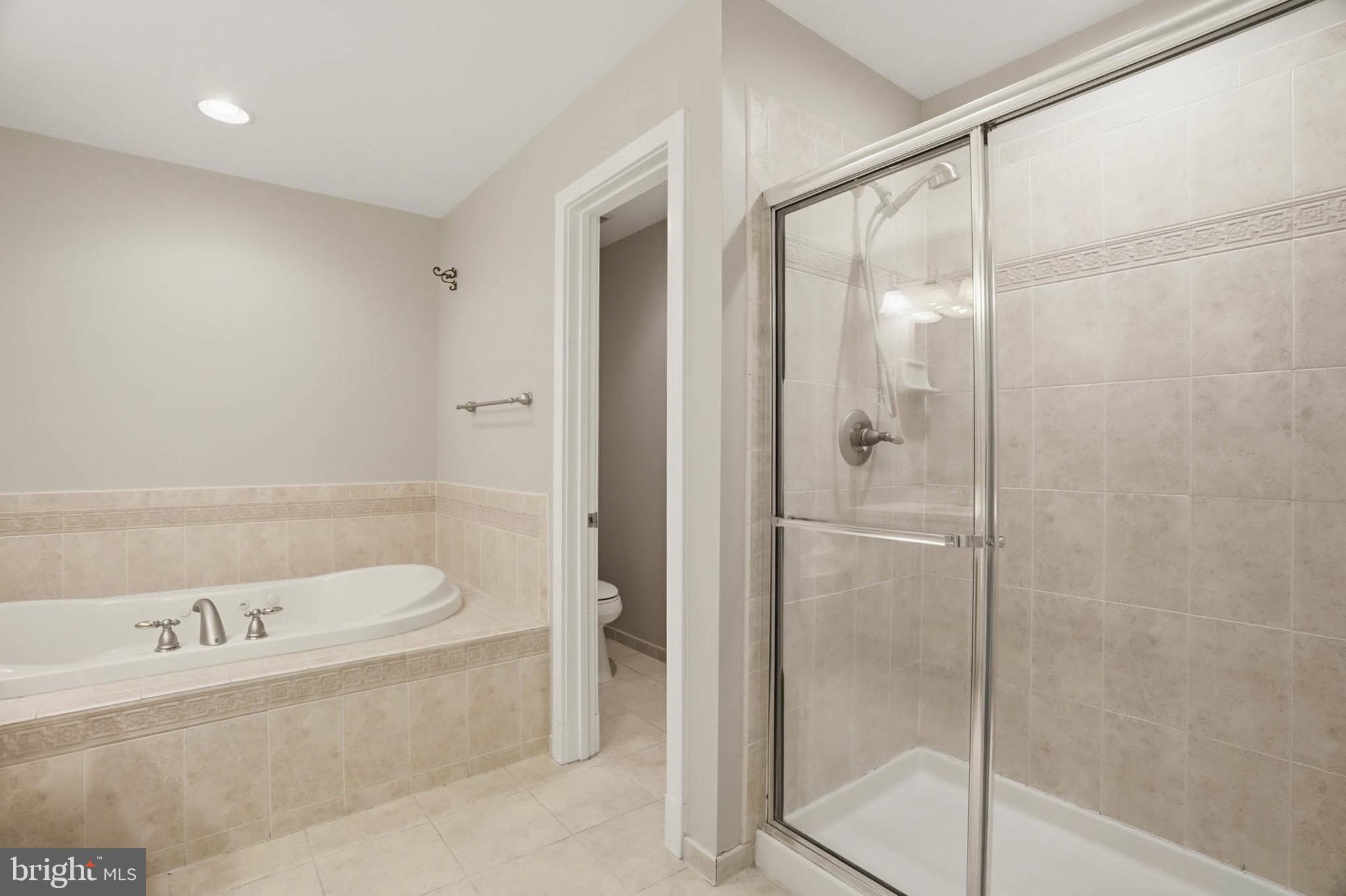 STONE LAKE - Residential