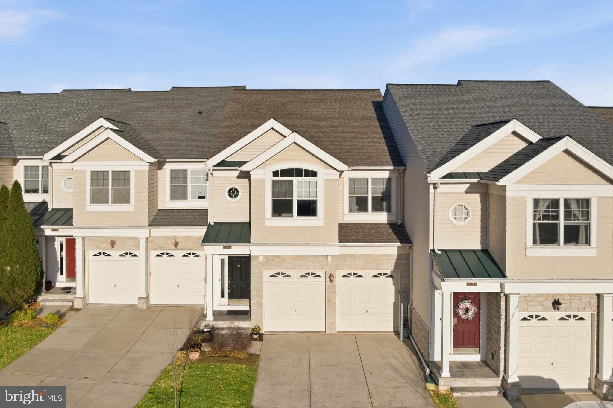 STONE LAKE - Residential