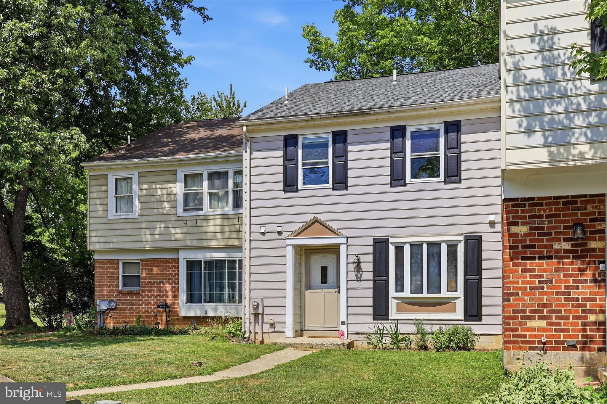 5 GALLORETTE COURT