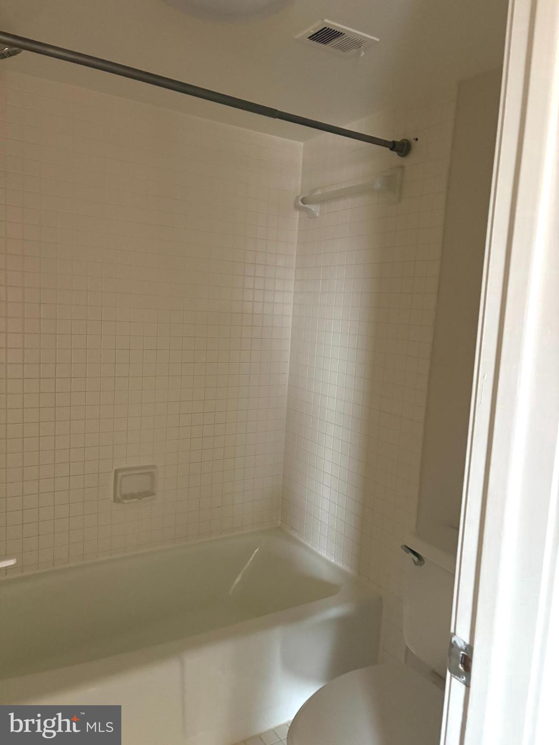 SKYLINE - Residential Lease