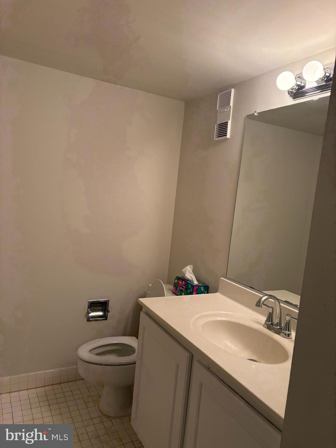 SKYLINE - Residential Lease