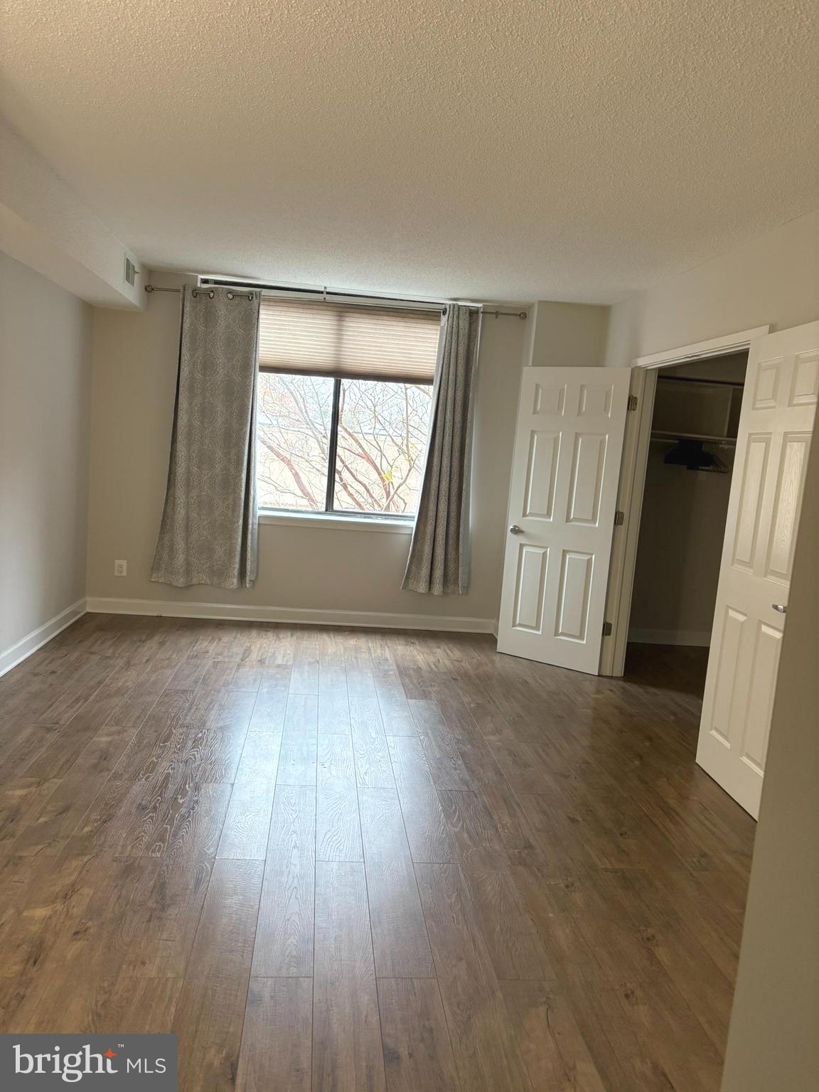 SKYLINE - Residential Lease