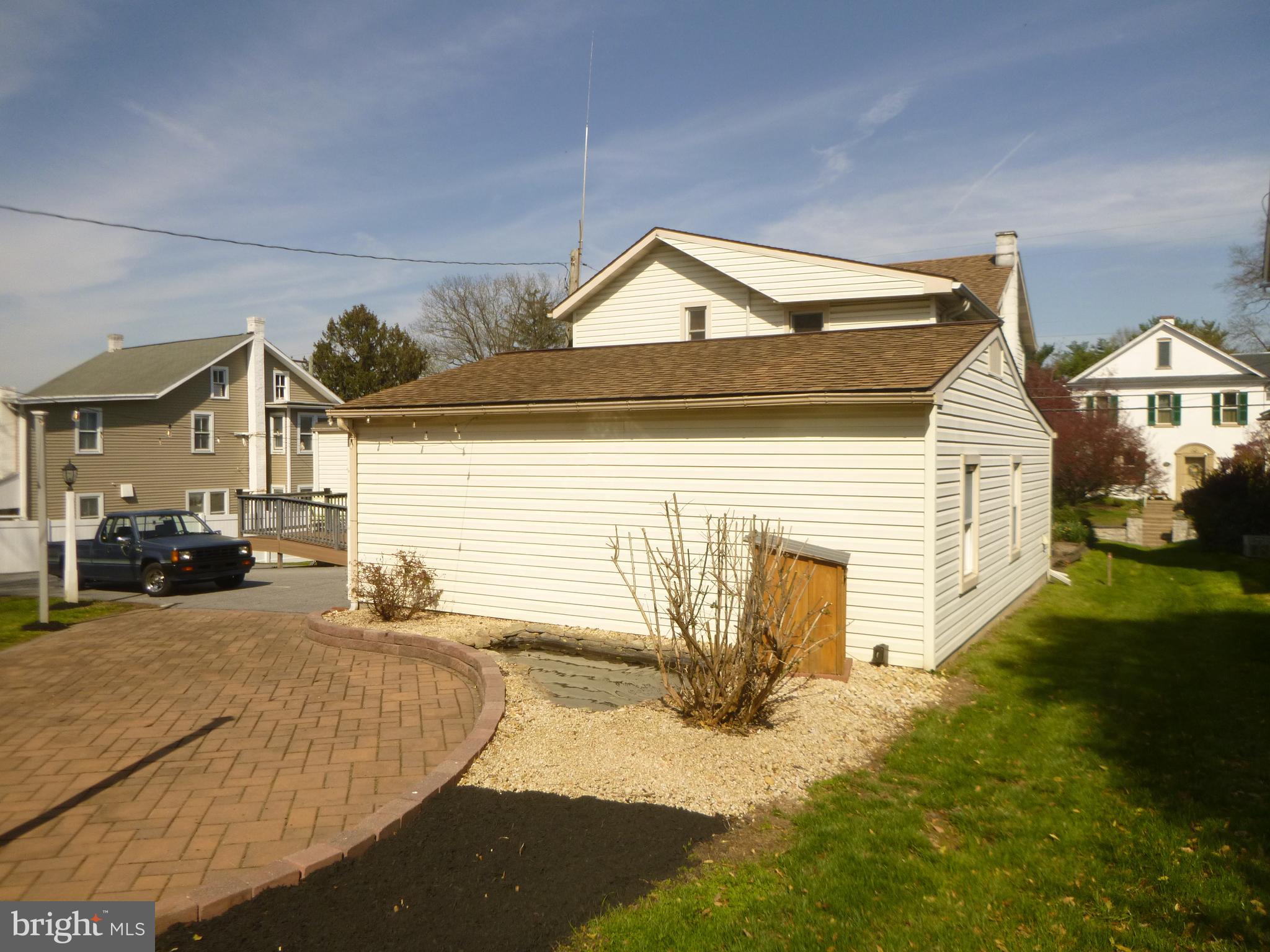 QUARRYVILLE BOROUGH - Residential