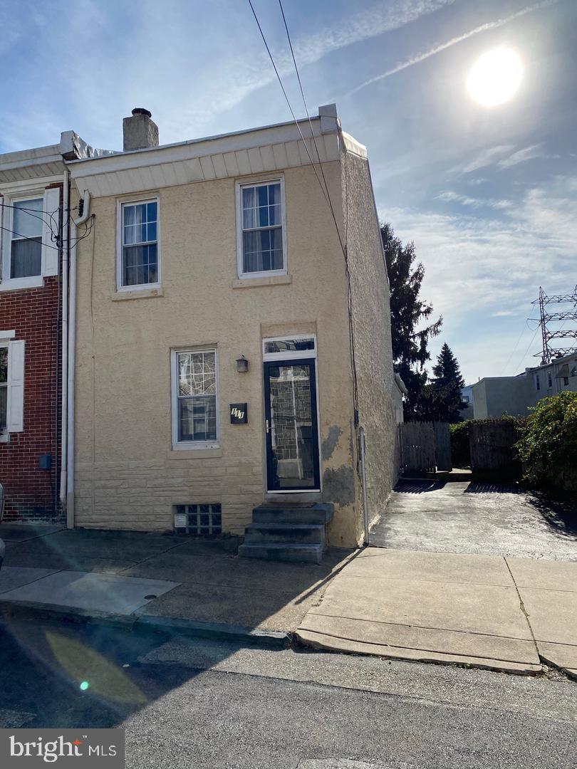 111 HERMIT STREET