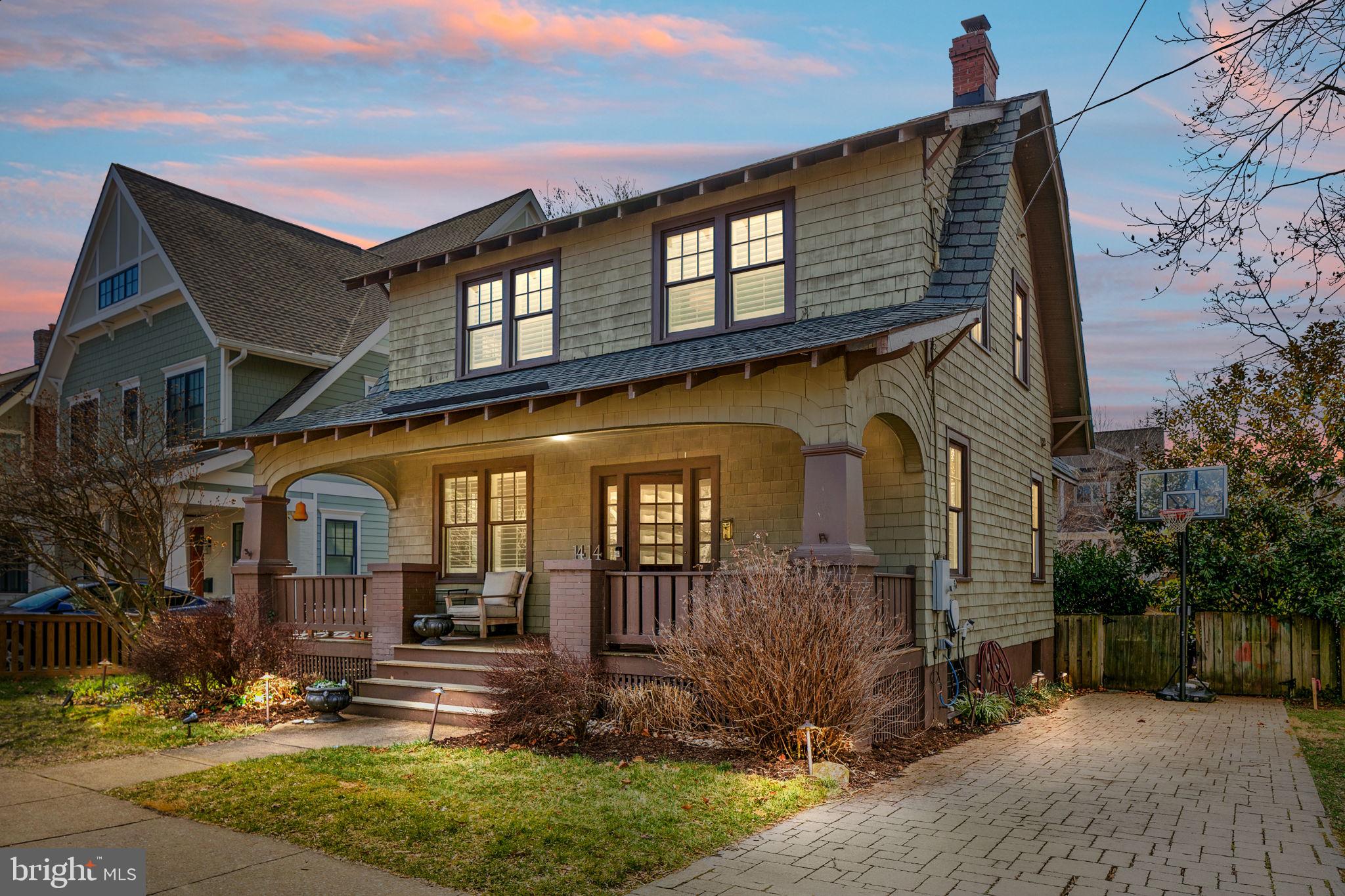 LYON VILLAGE - Residential