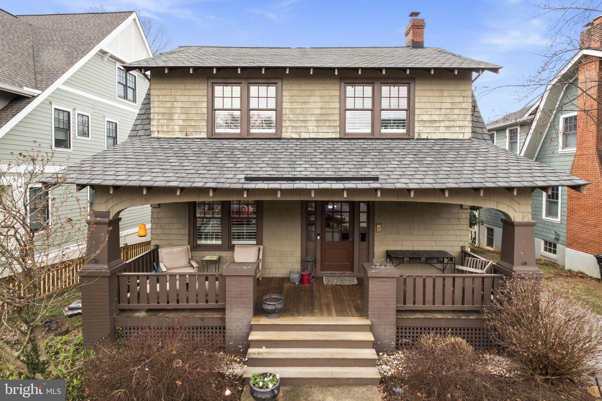 LYON VILLAGE - Residential