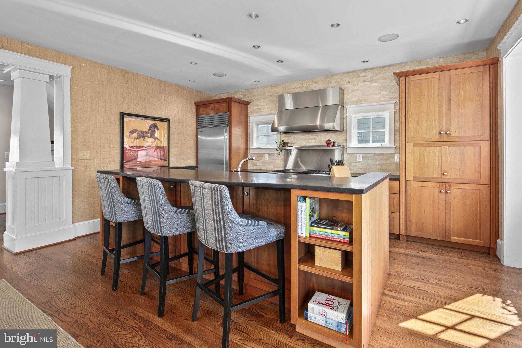 LYON VILLAGE - Residential