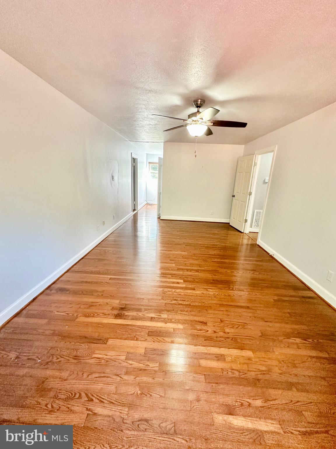 TANTALLON ON THE POTOMAC - Residential Lease