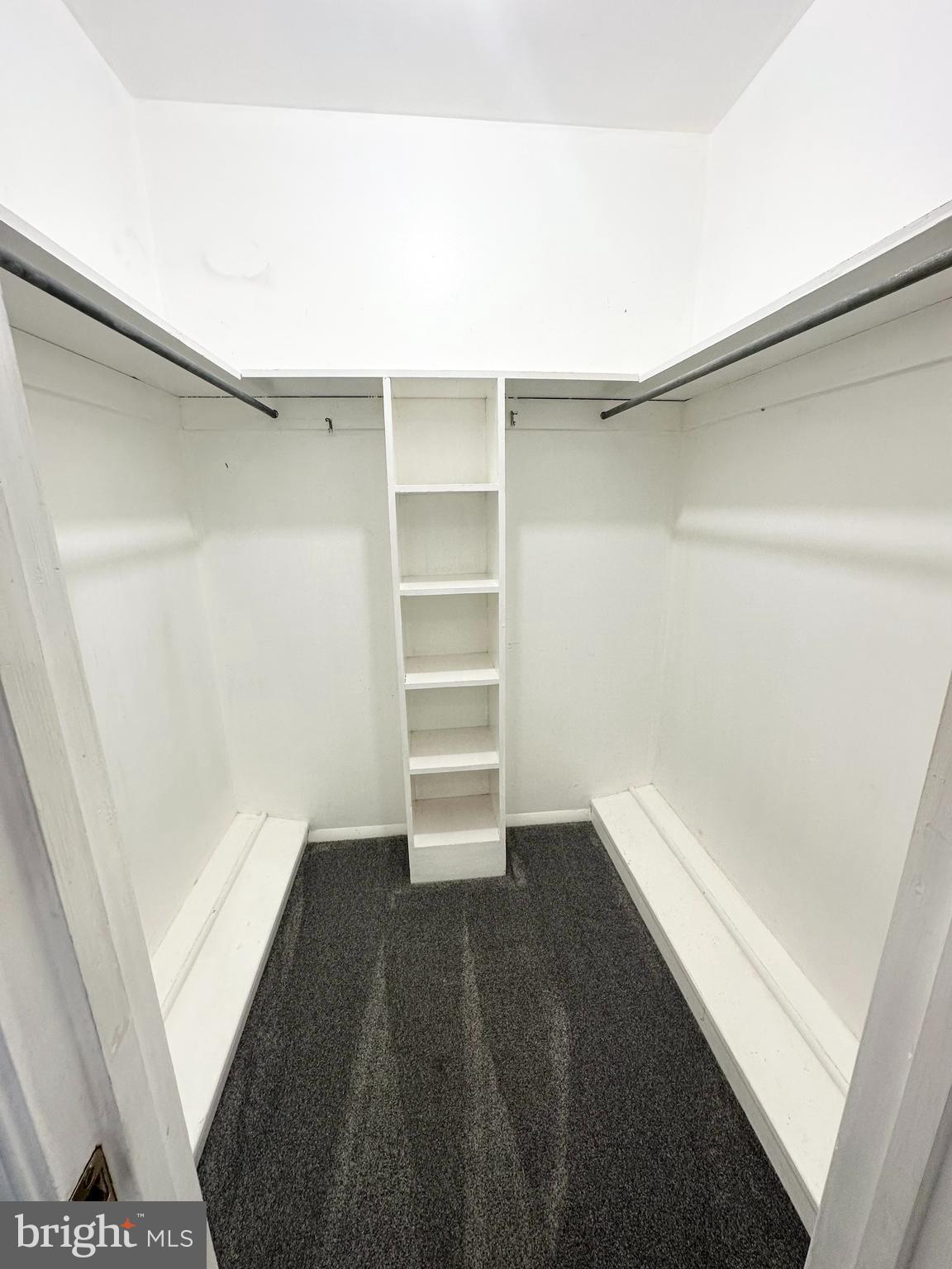 TANTALLON ON THE POTOMAC - Residential Lease