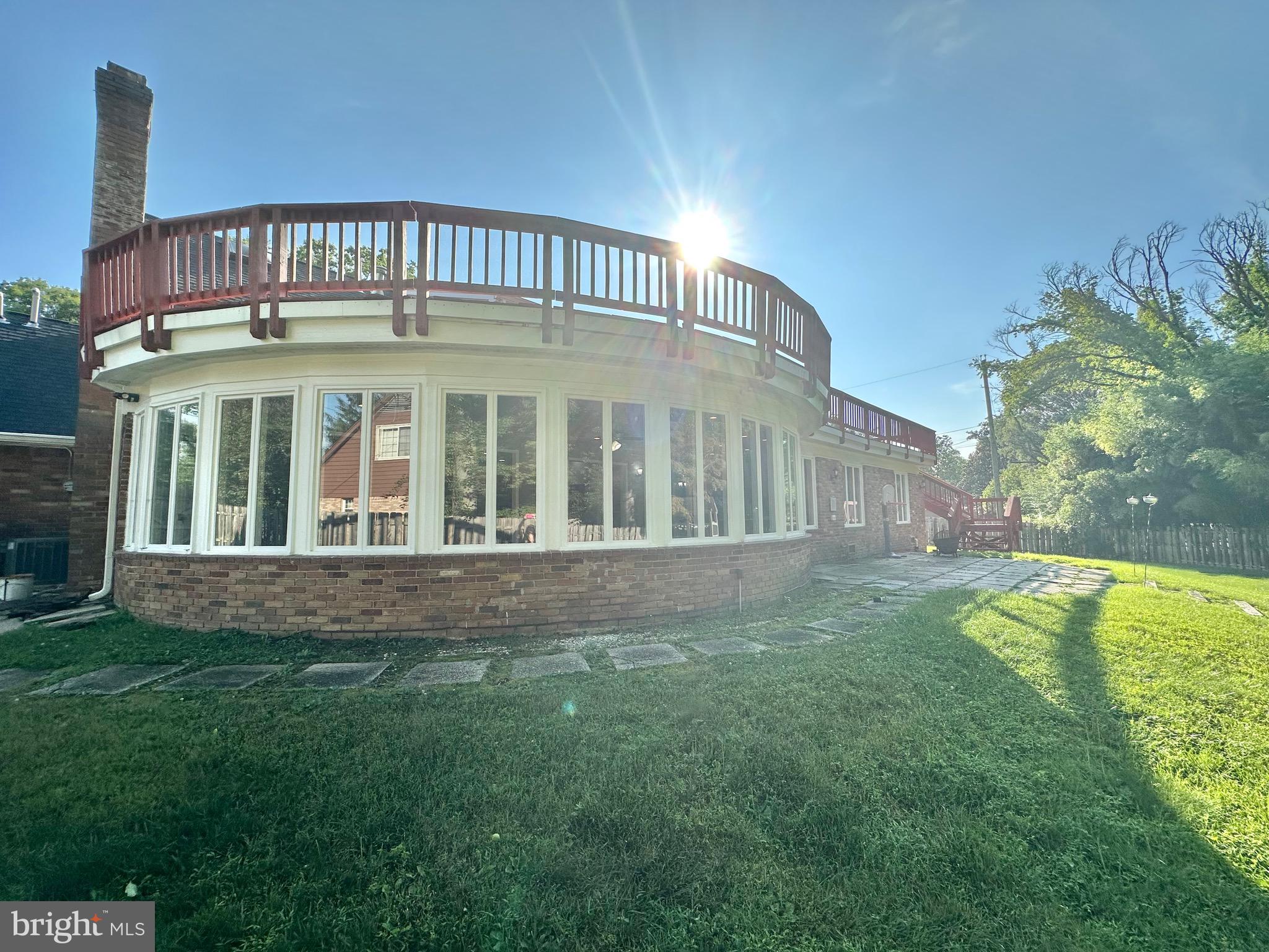 TANTALLON ON THE POTOMAC - Residential Lease