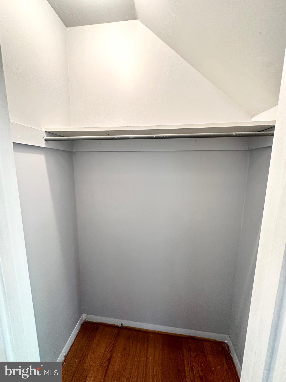 TANTALLON ON THE POTOMAC - Residential Lease