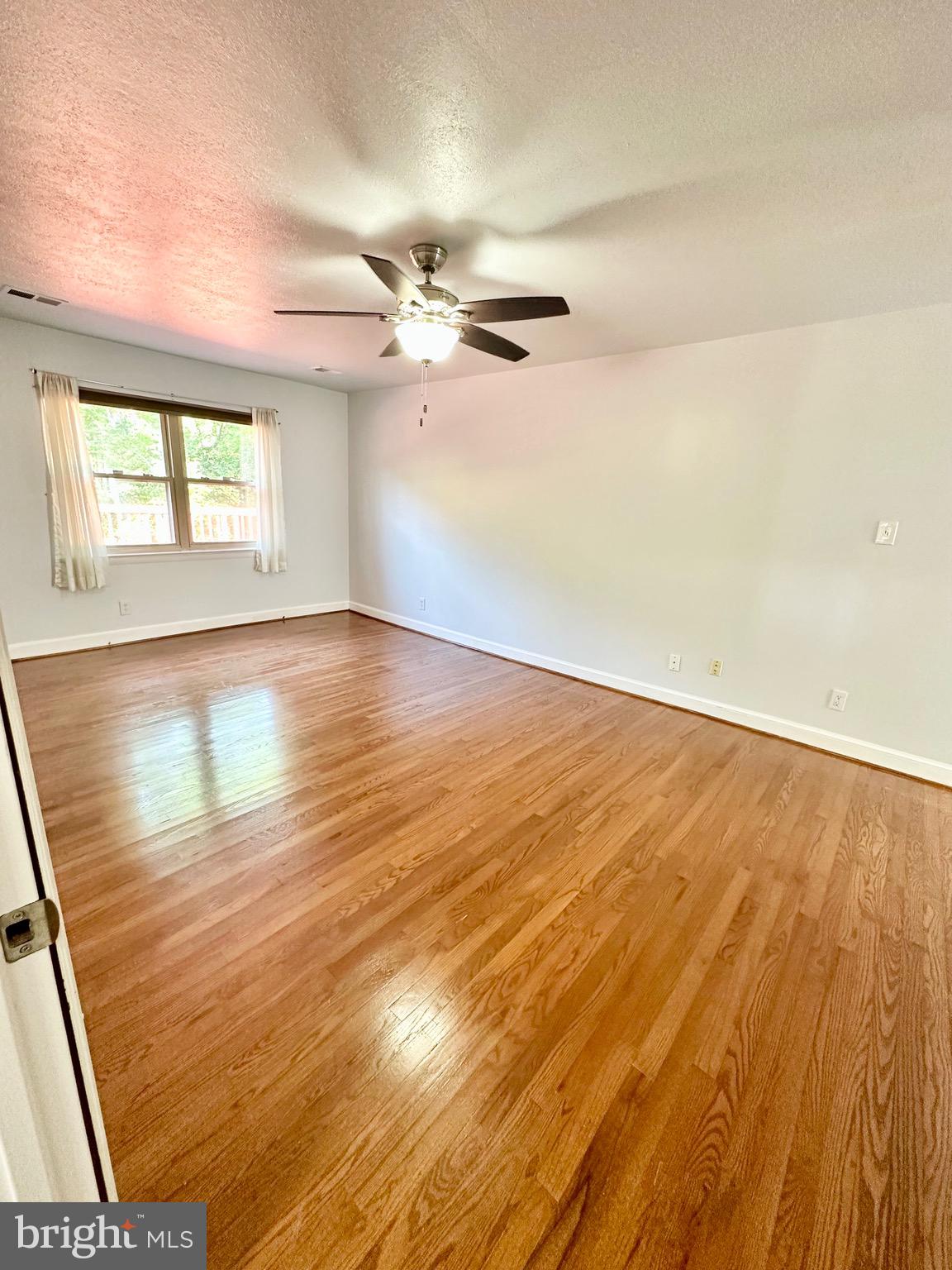 TANTALLON ON THE POTOMAC - Residential Lease