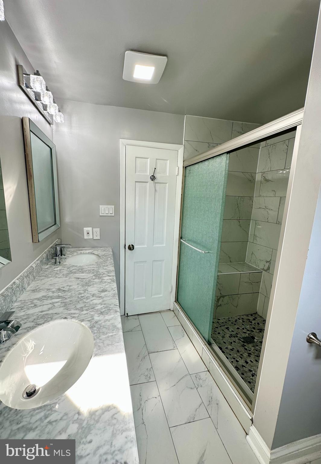 TANTALLON ON THE POTOMAC - Residential Lease