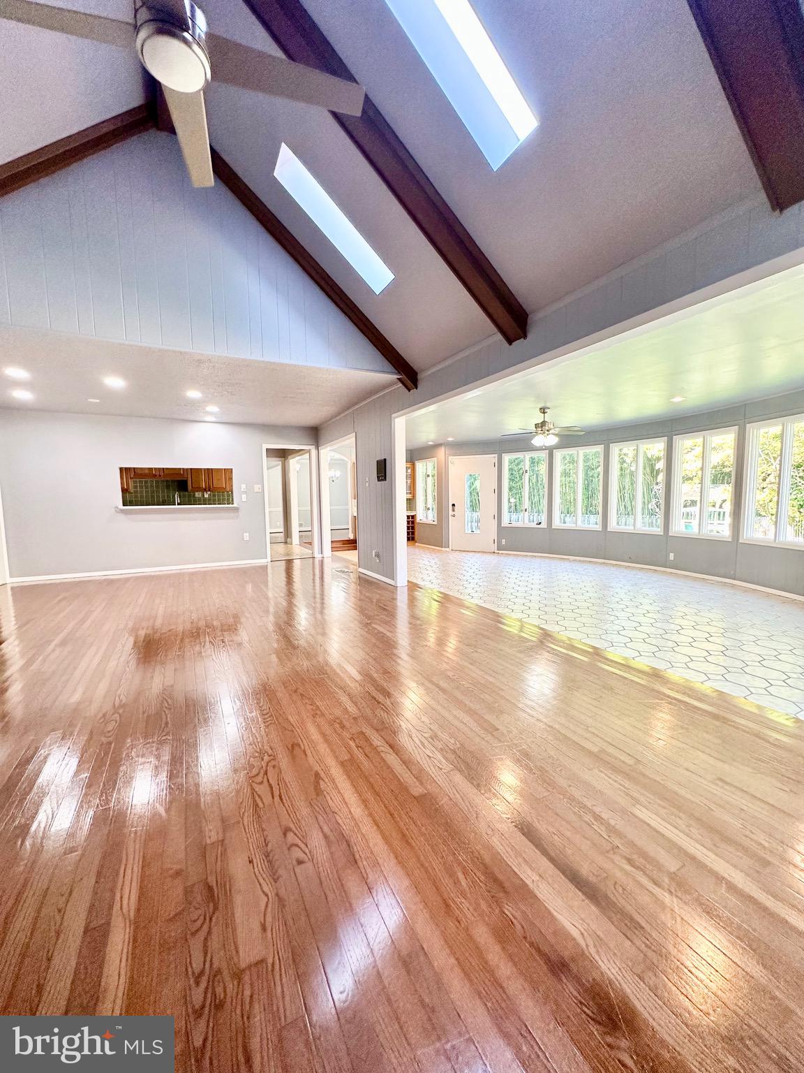 TANTALLON ON THE POTOMAC - Residential Lease