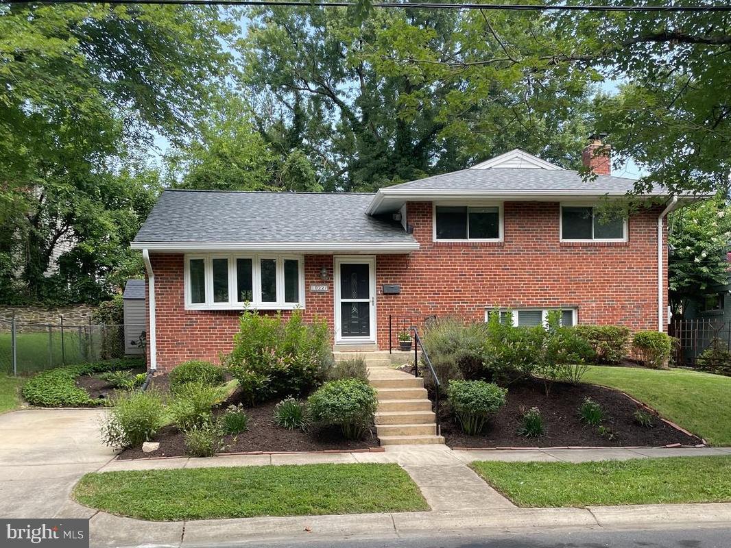 CARROLL KNOLLS - Residential