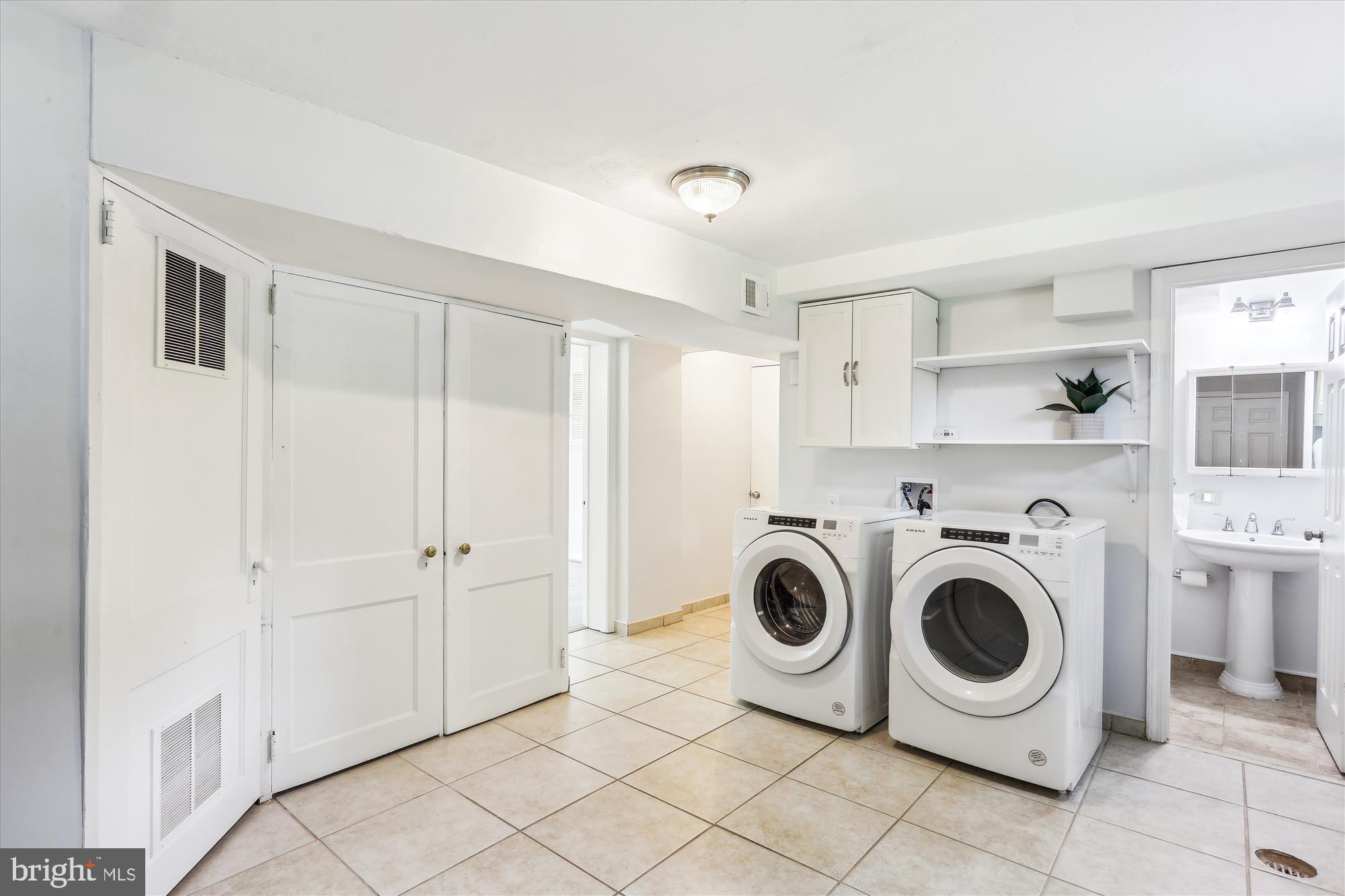 CARROLL KNOLLS - Residential