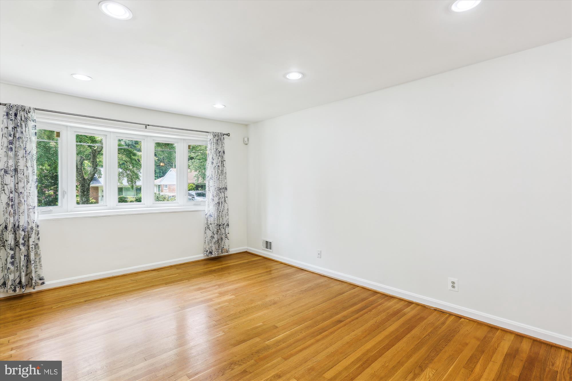 CARROLL KNOLLS - Residential