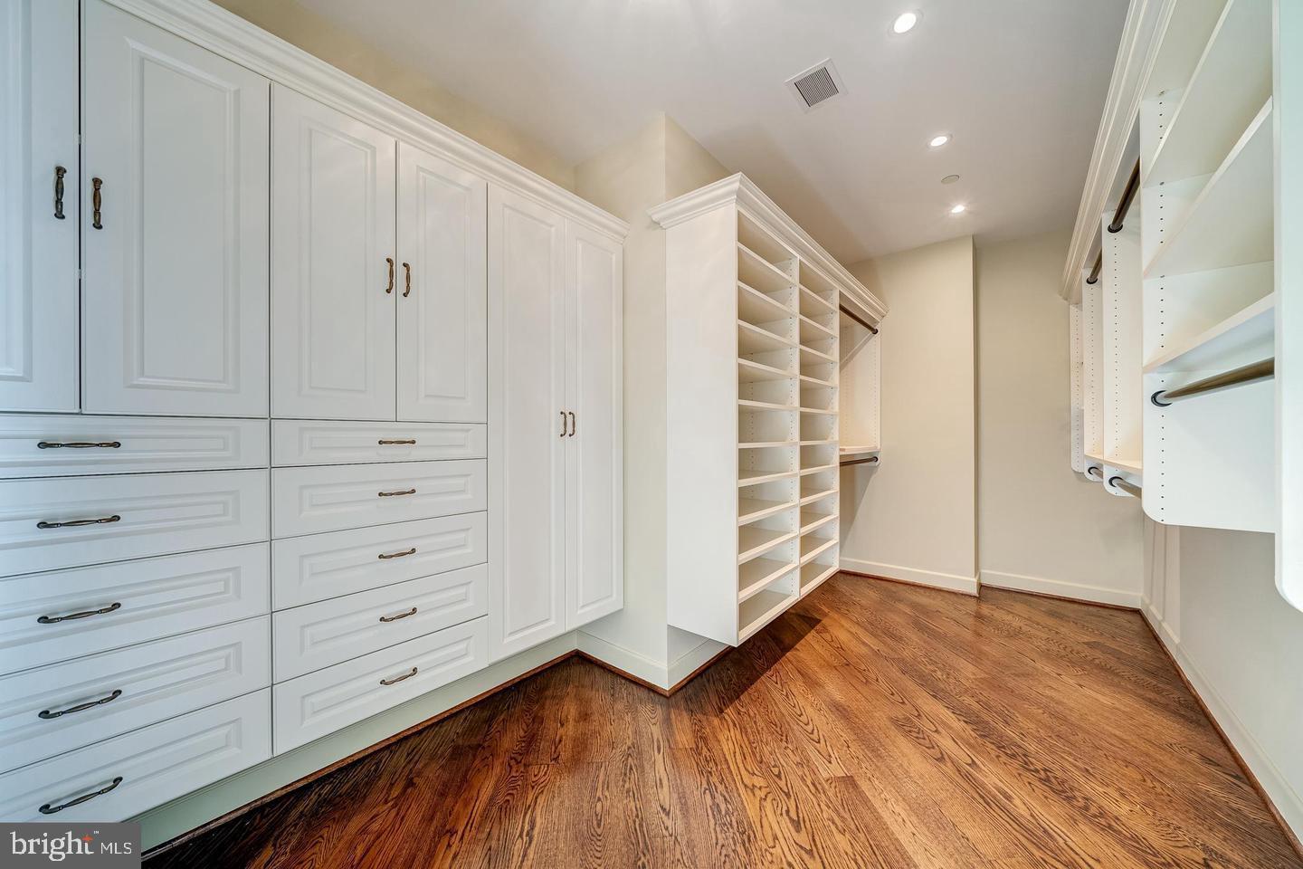 BALLSTON - Residential