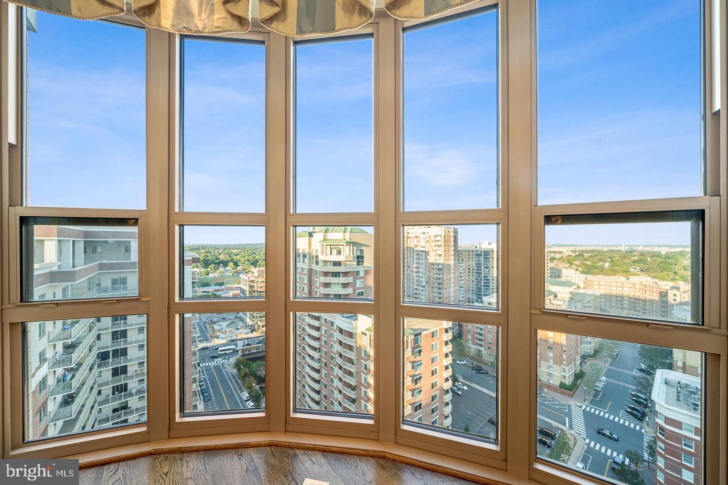 BALLSTON - Residential