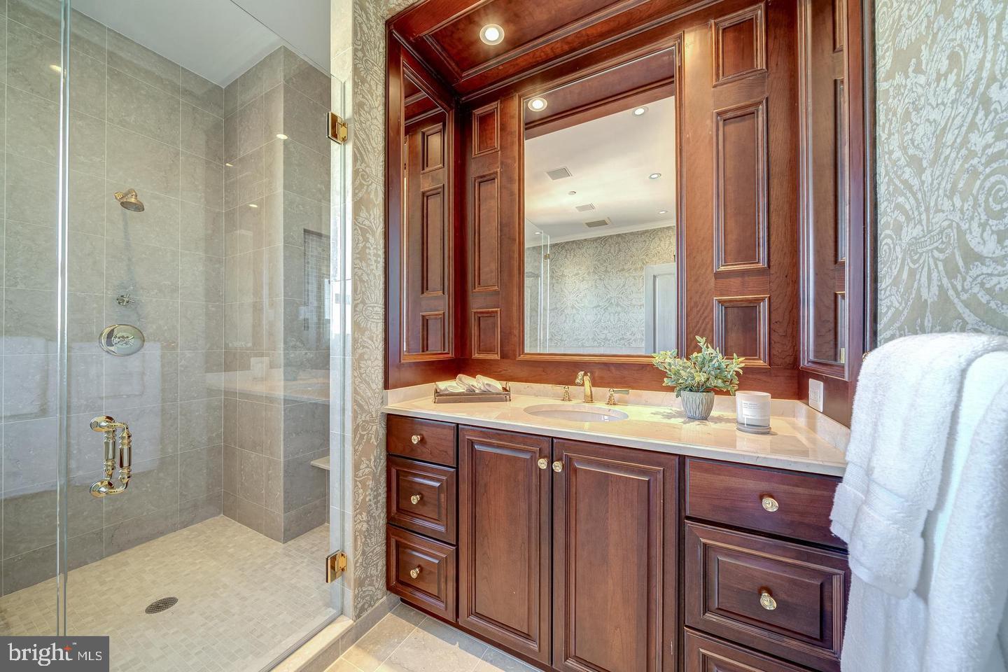 BALLSTON - Residential