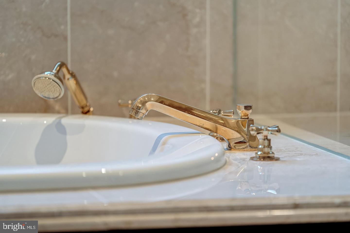 BALLSTON - Residential