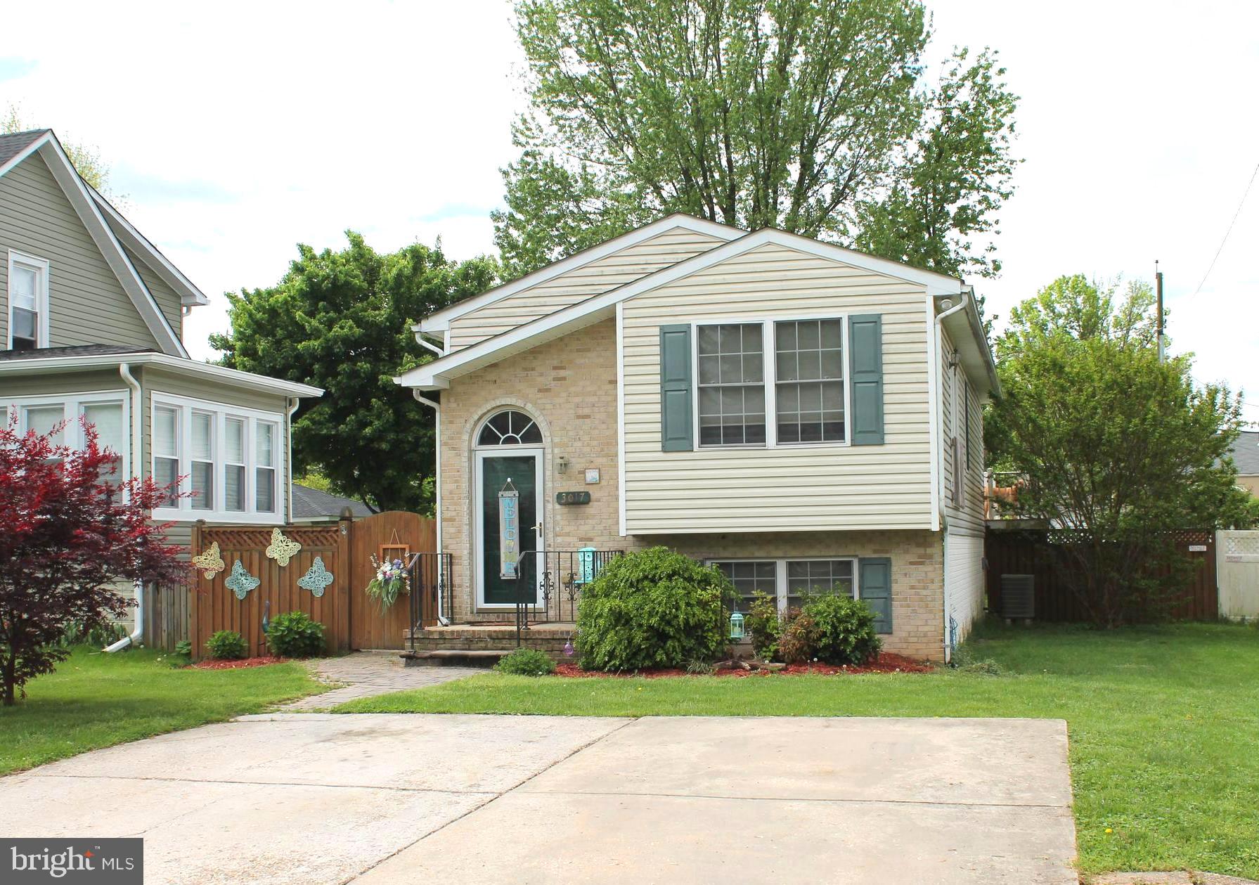 Come see this split rancher with an enclosed backyard built in 2002. Finished basement with full bath can be used as a third bedroom. Near the end of a quiet street in Baltimore Highlands. Close to most major roads, MARC train station and BWI Airport.