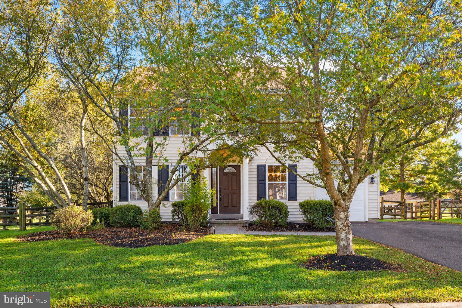 1214 COLONIAL DRIVE