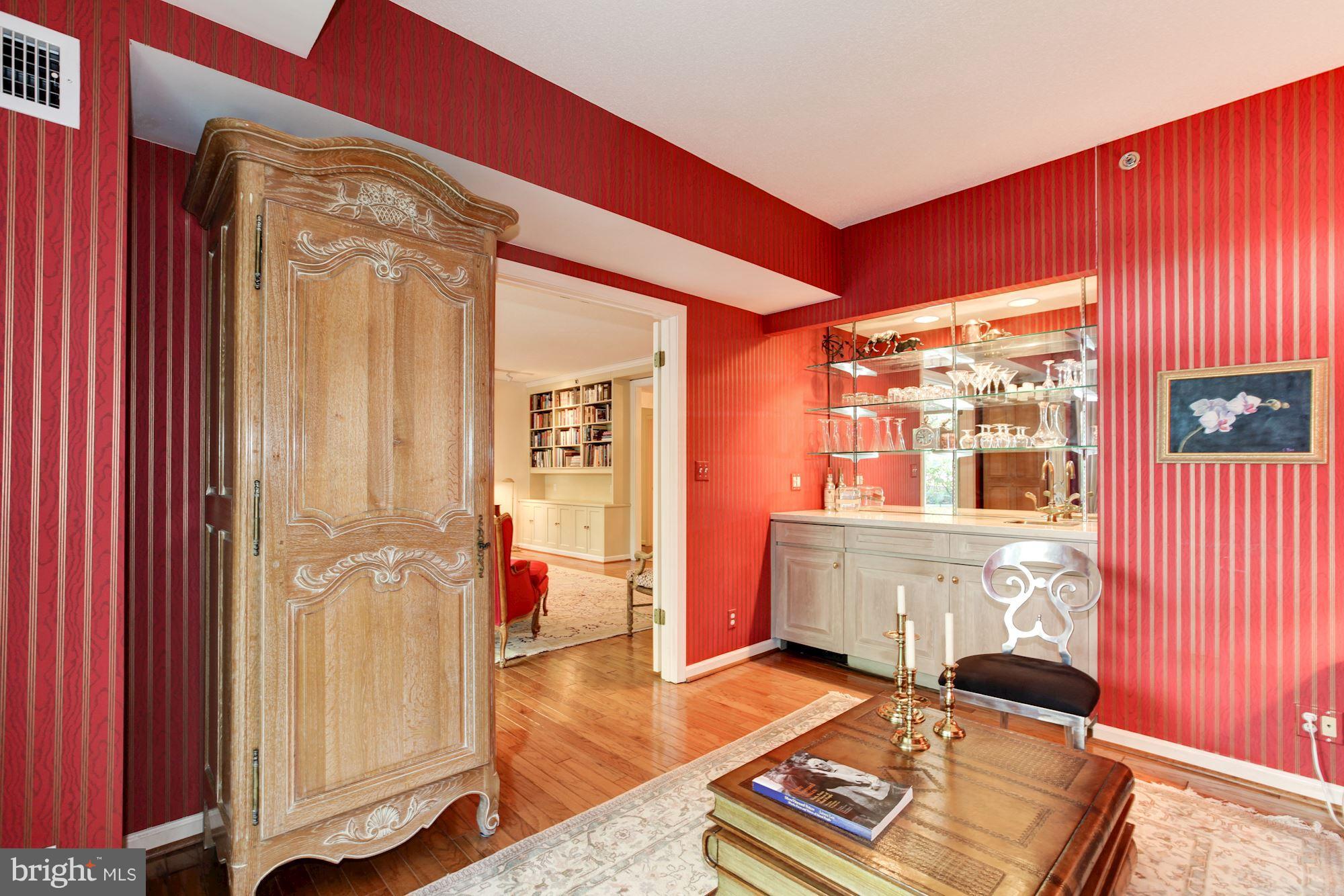 SOMERSET HOUSE 2 - Residential