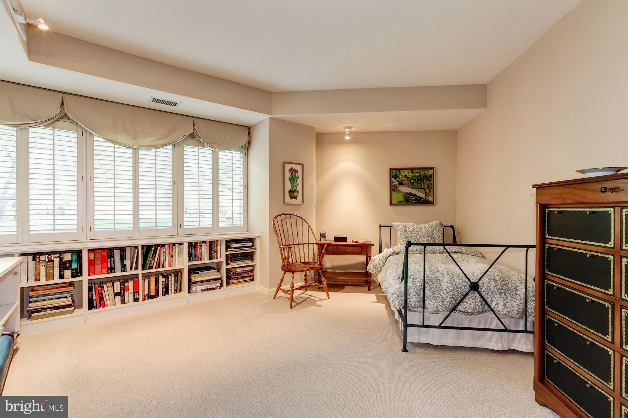 SOMERSET HOUSE 2 - Residential