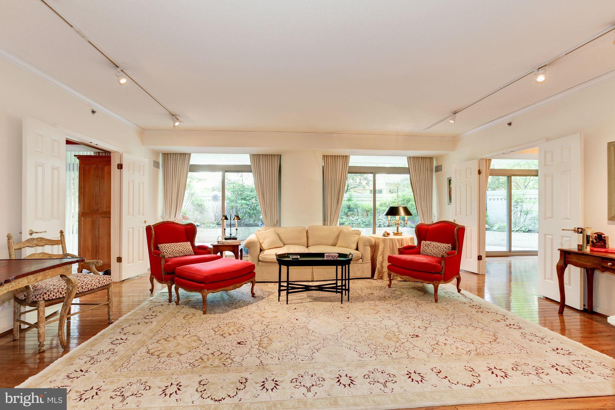 SOMERSET HOUSE 2 - Residential