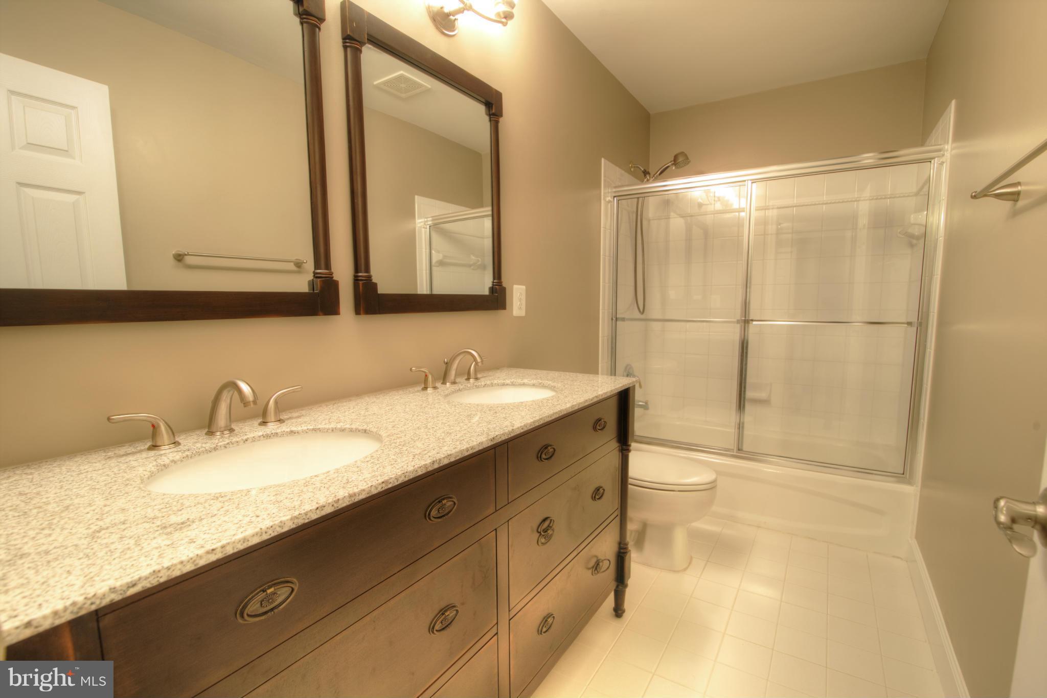 STONELEIGH - Residential