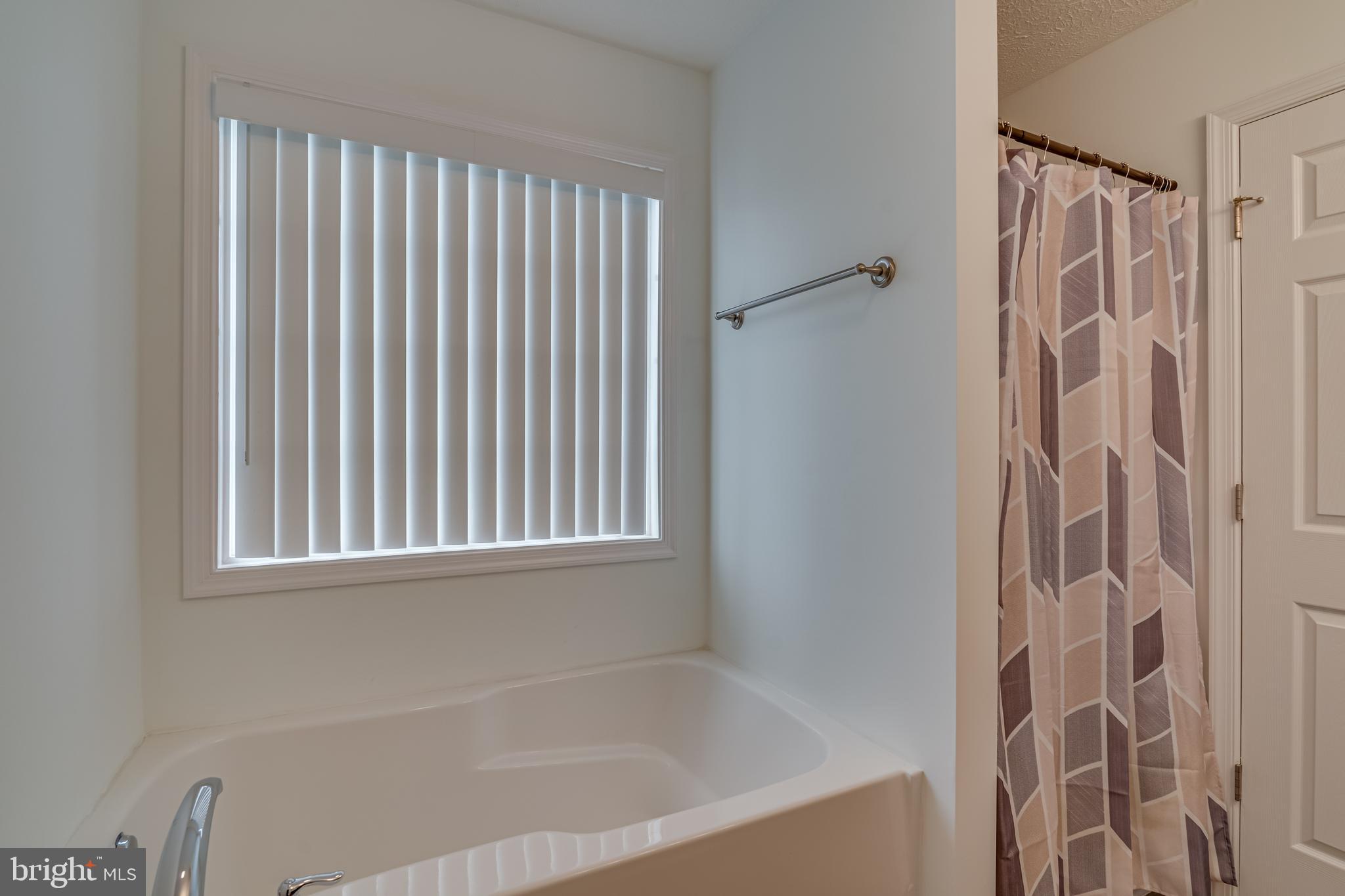 PEBBLE RIDGE - Residential