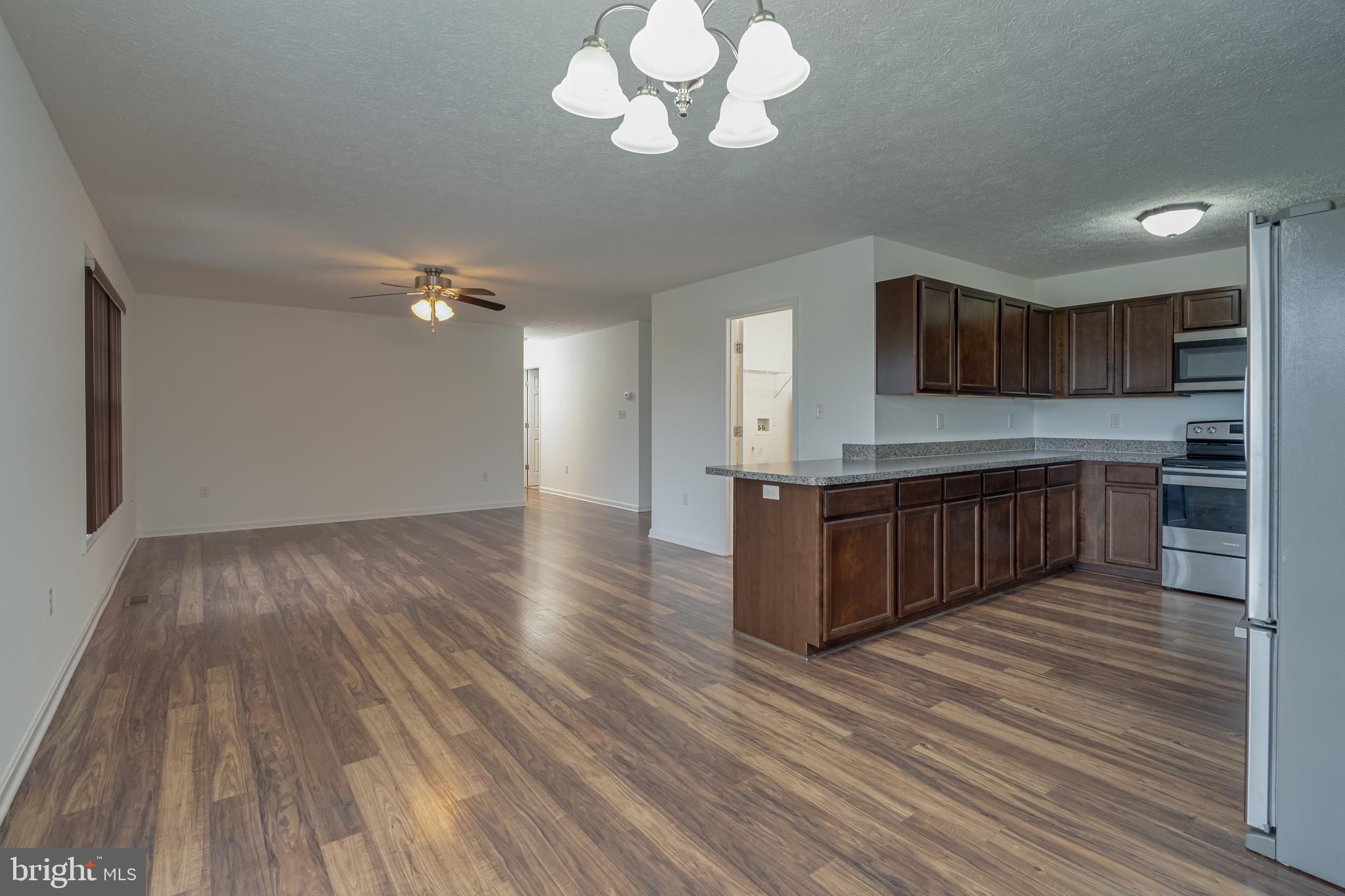 PEBBLE RIDGE - Residential