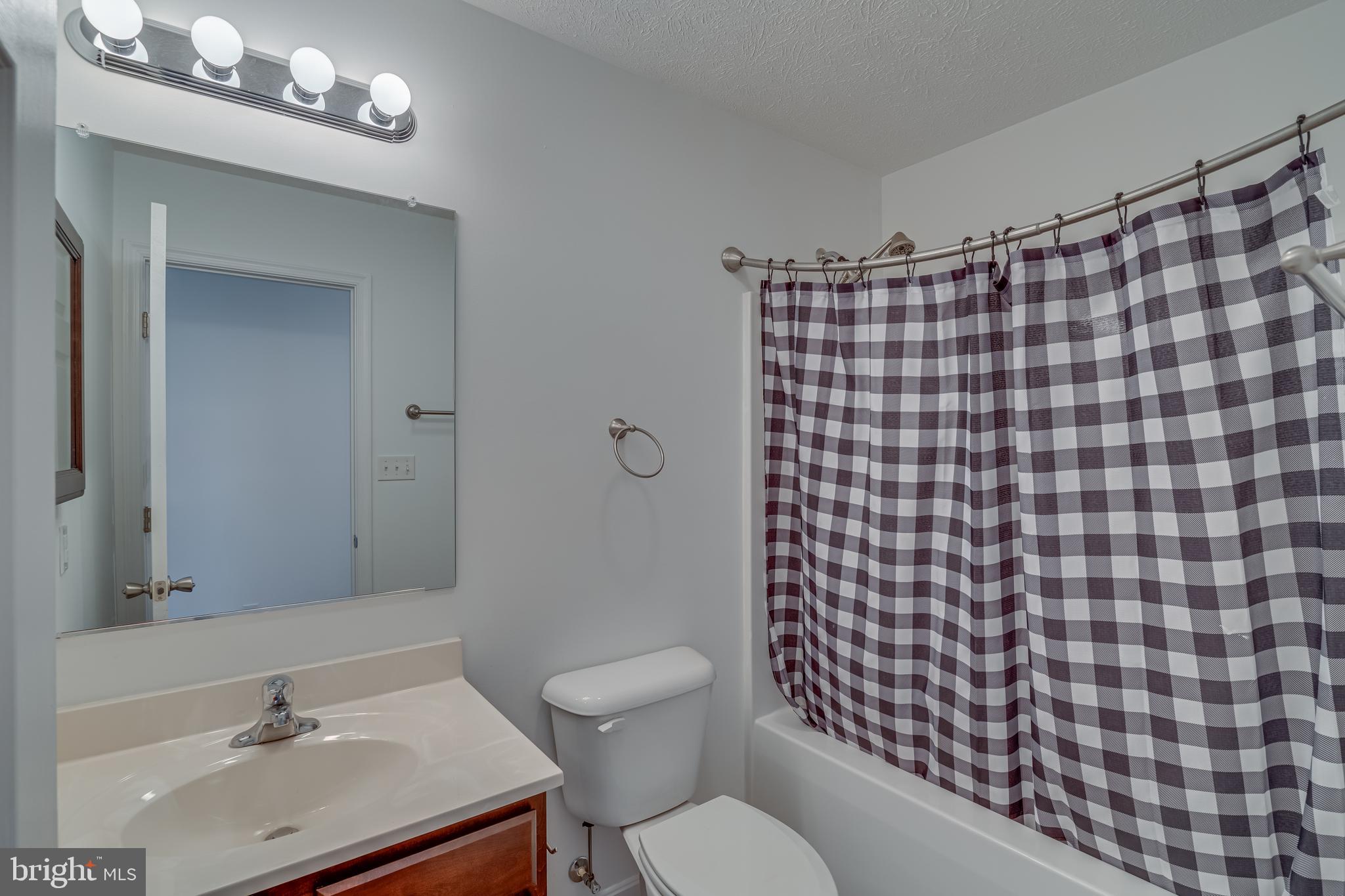 PEBBLE RIDGE - Residential