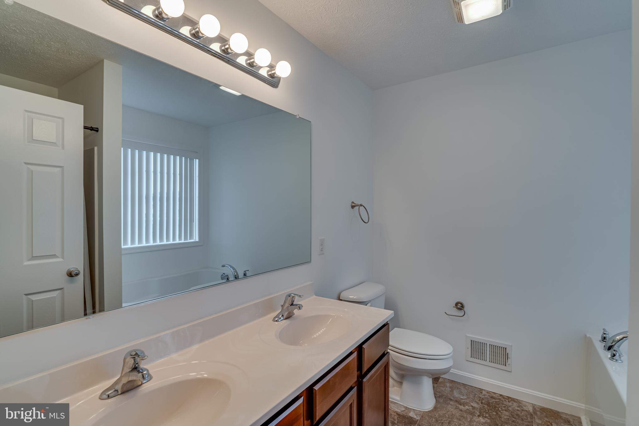 PEBBLE RIDGE - Residential