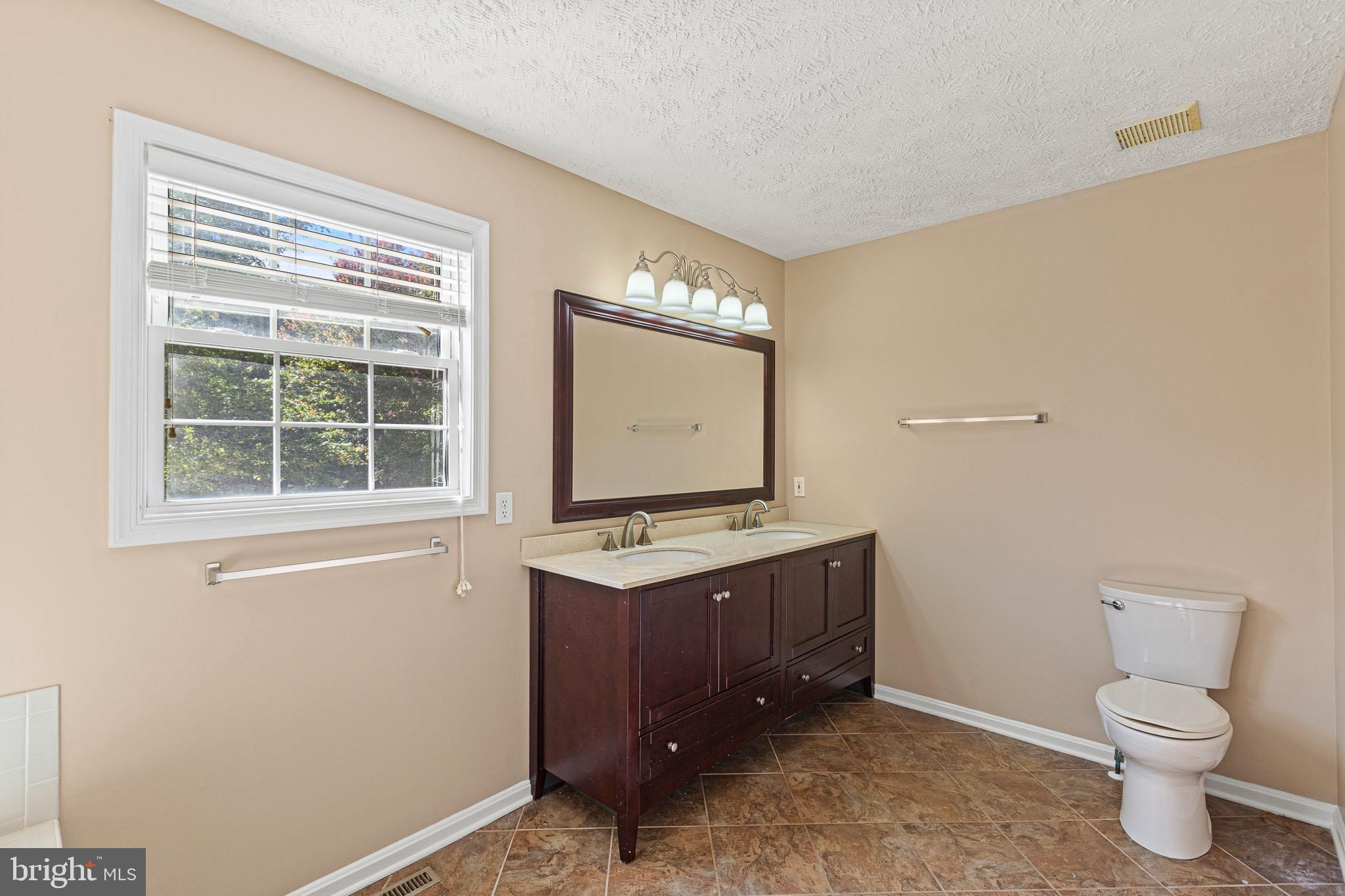 GREENBRIER - Residential