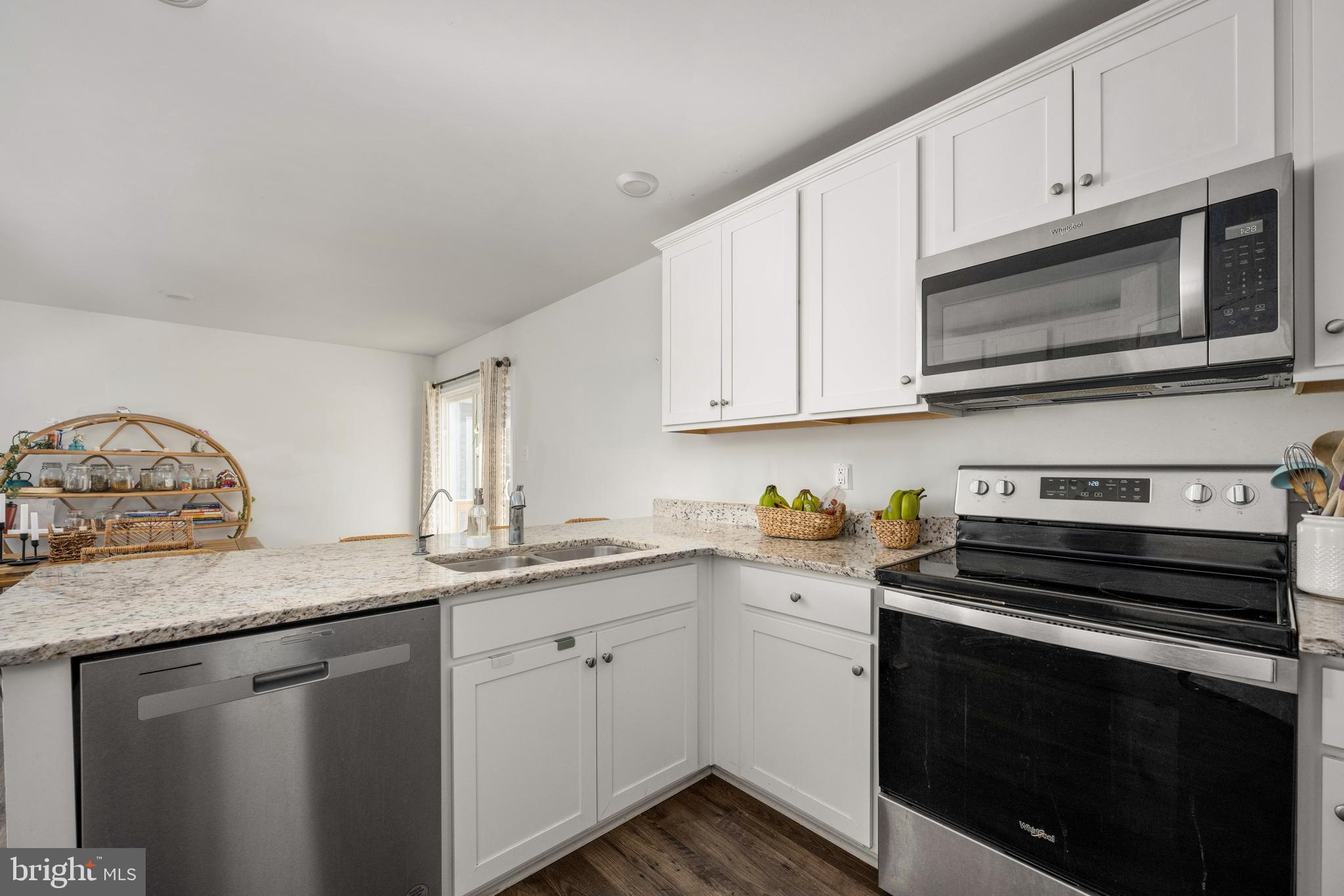 17272 EASTER LILY MEWS