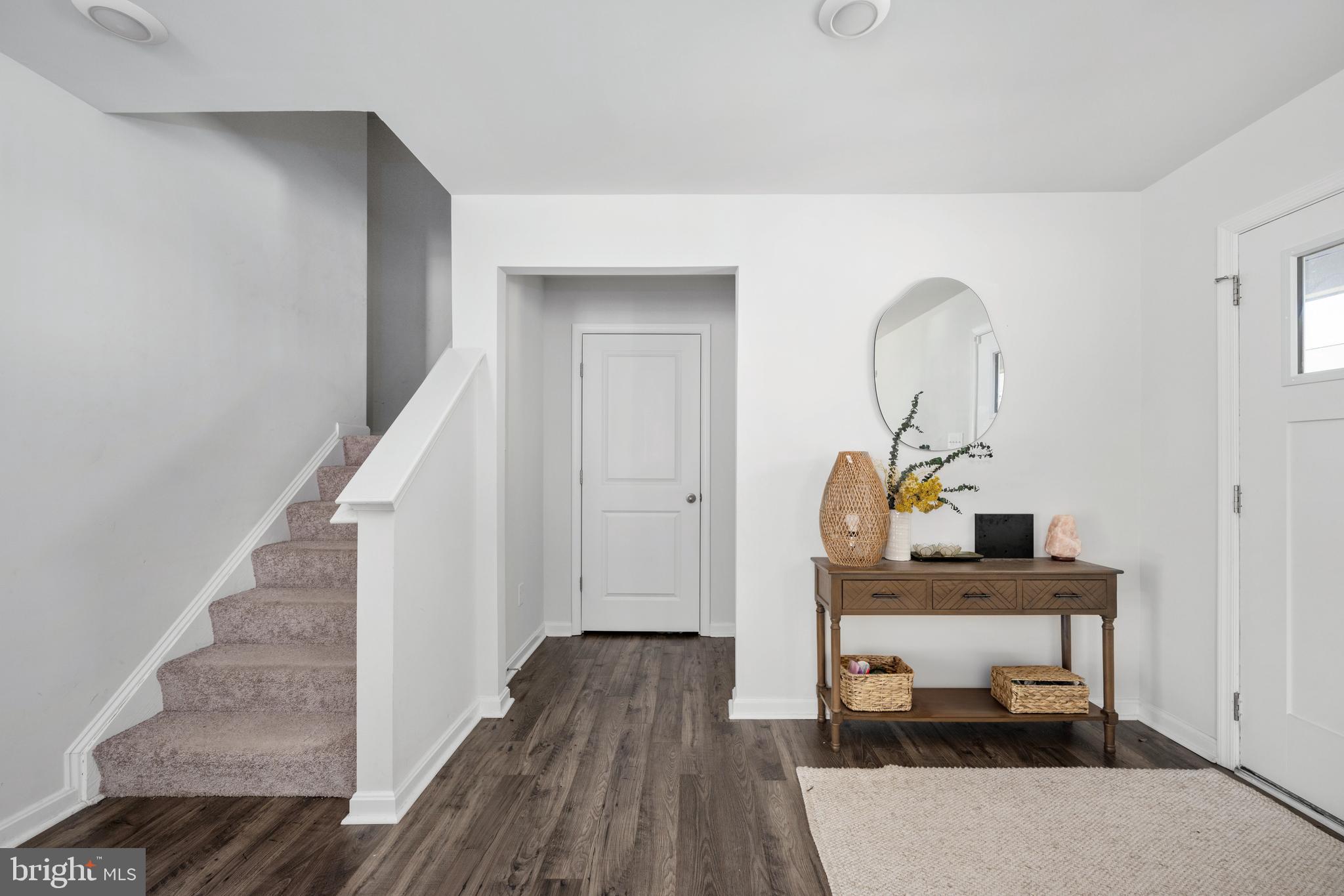 LADYSMITH VILLAGE - Residential